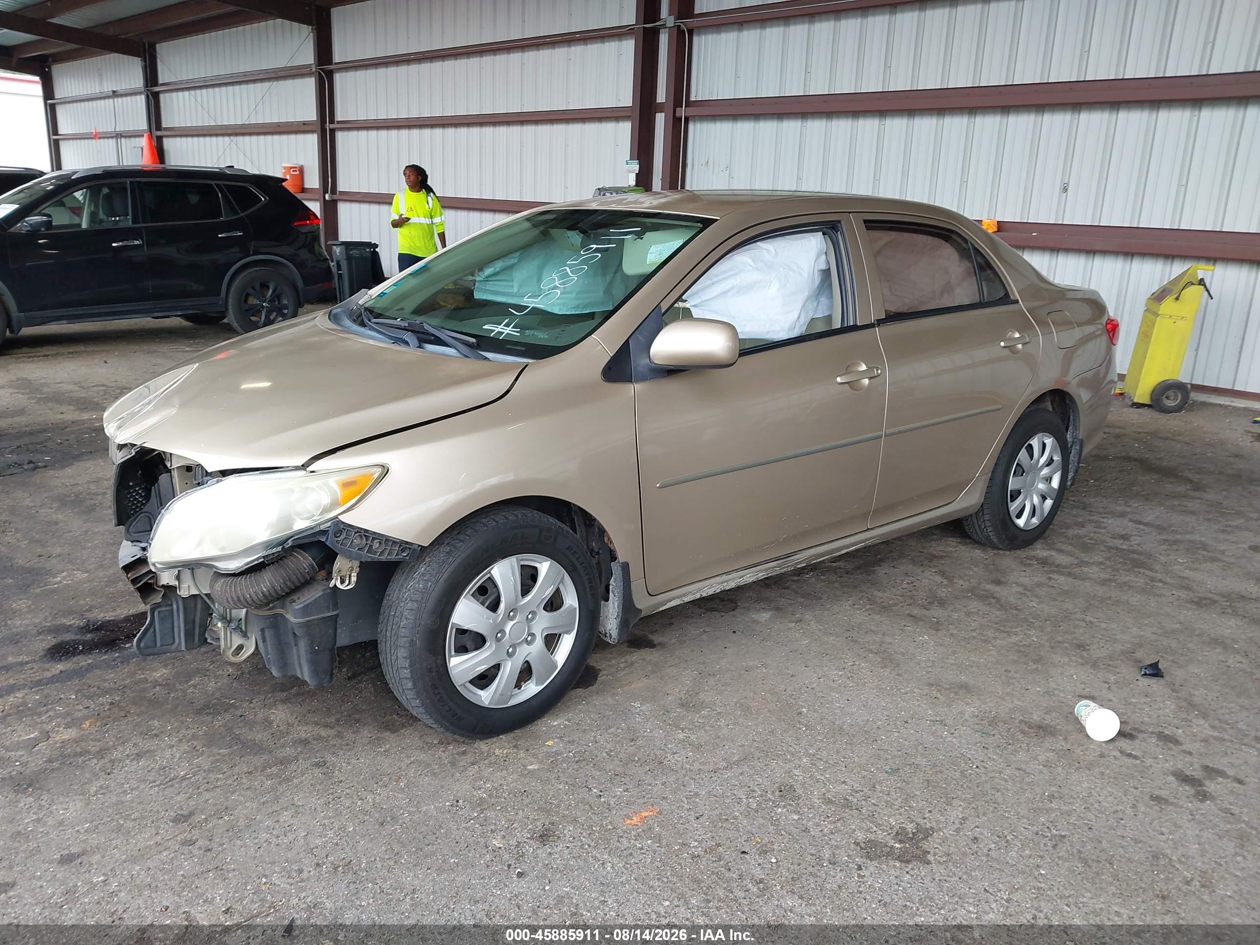 2010 Toyota Corolla Le Gold vin: 2T1BU4EE3AC310062