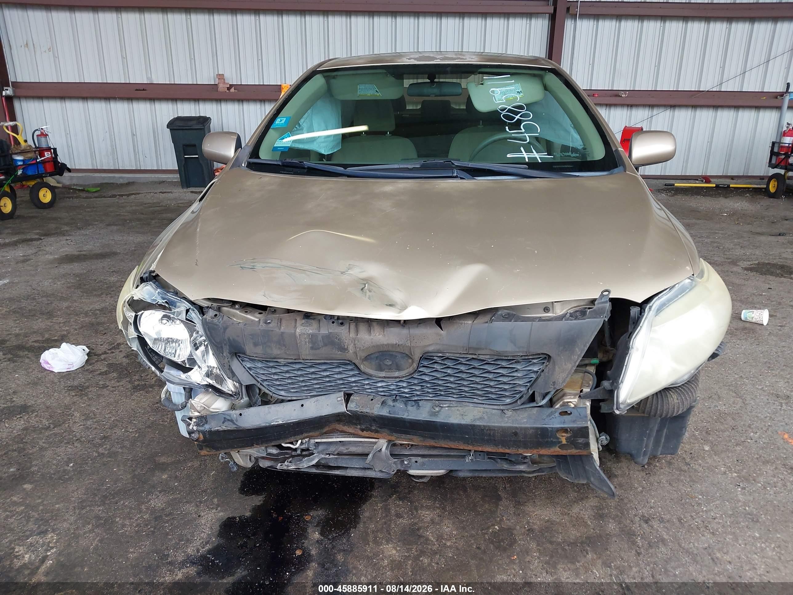 2010 Toyota Corolla Le Gold vin: 2T1BU4EE3AC310062