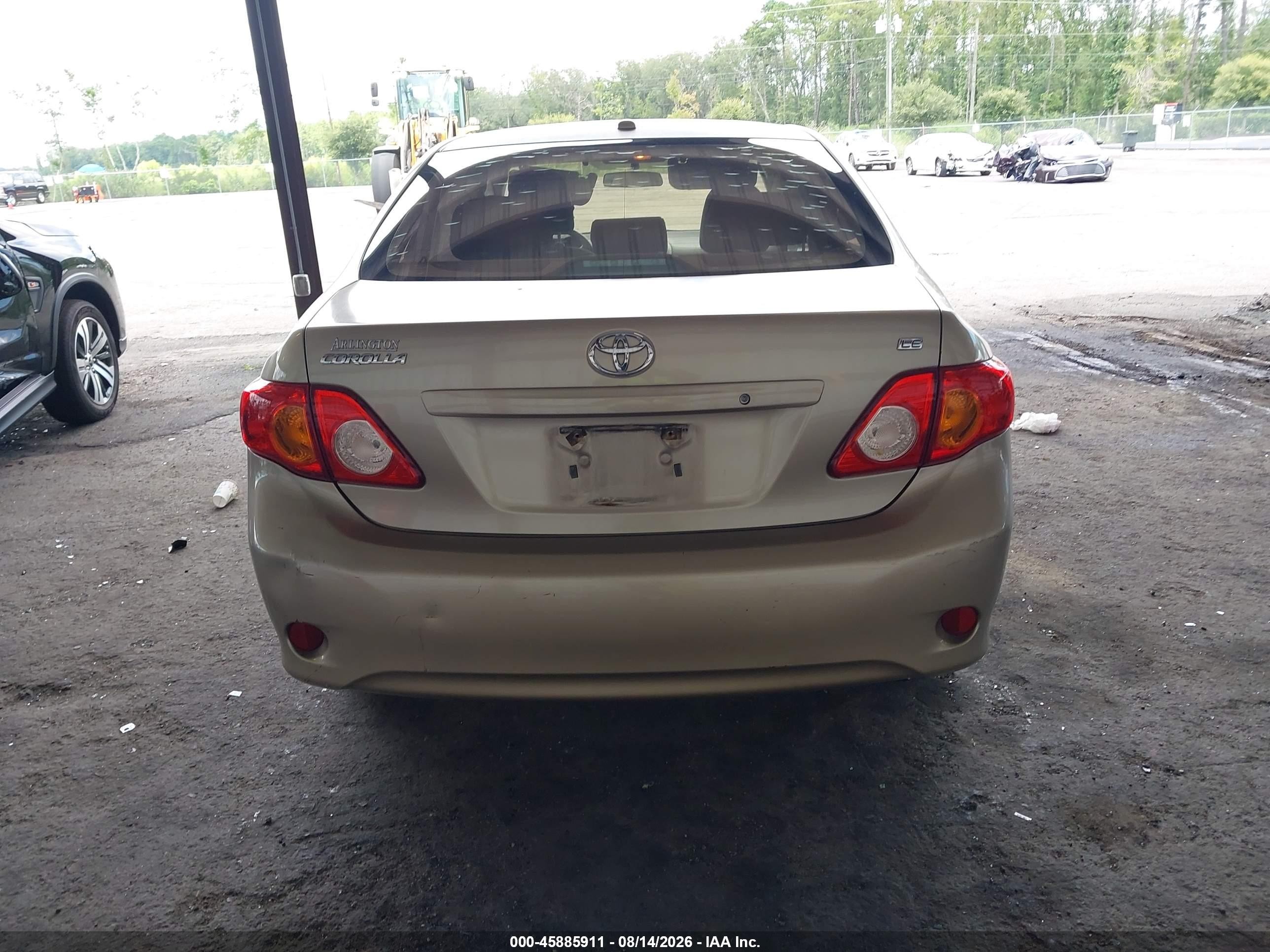 2010 Toyota Corolla Le Gold vin: 2T1BU4EE3AC310062