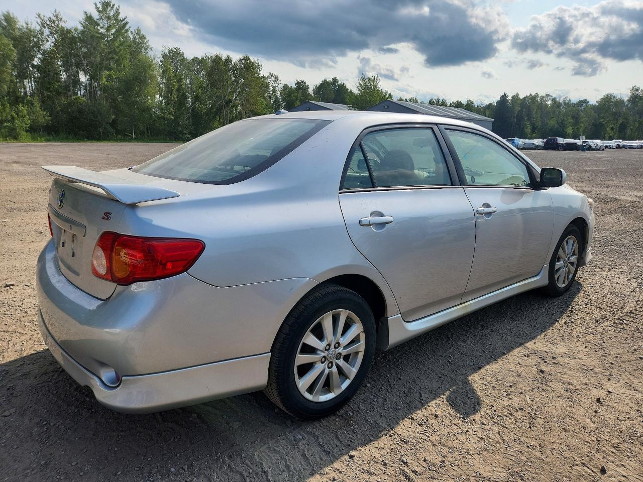 2010 Toyota Corolla Base Silver vin: 2T1BU4EE3AC347046