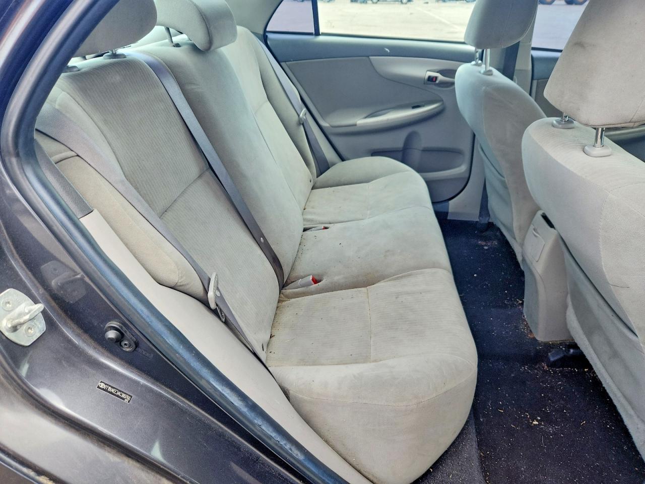 2010 Toyota Corolla Le Blue vin: 2T1BU4EE3AC380760