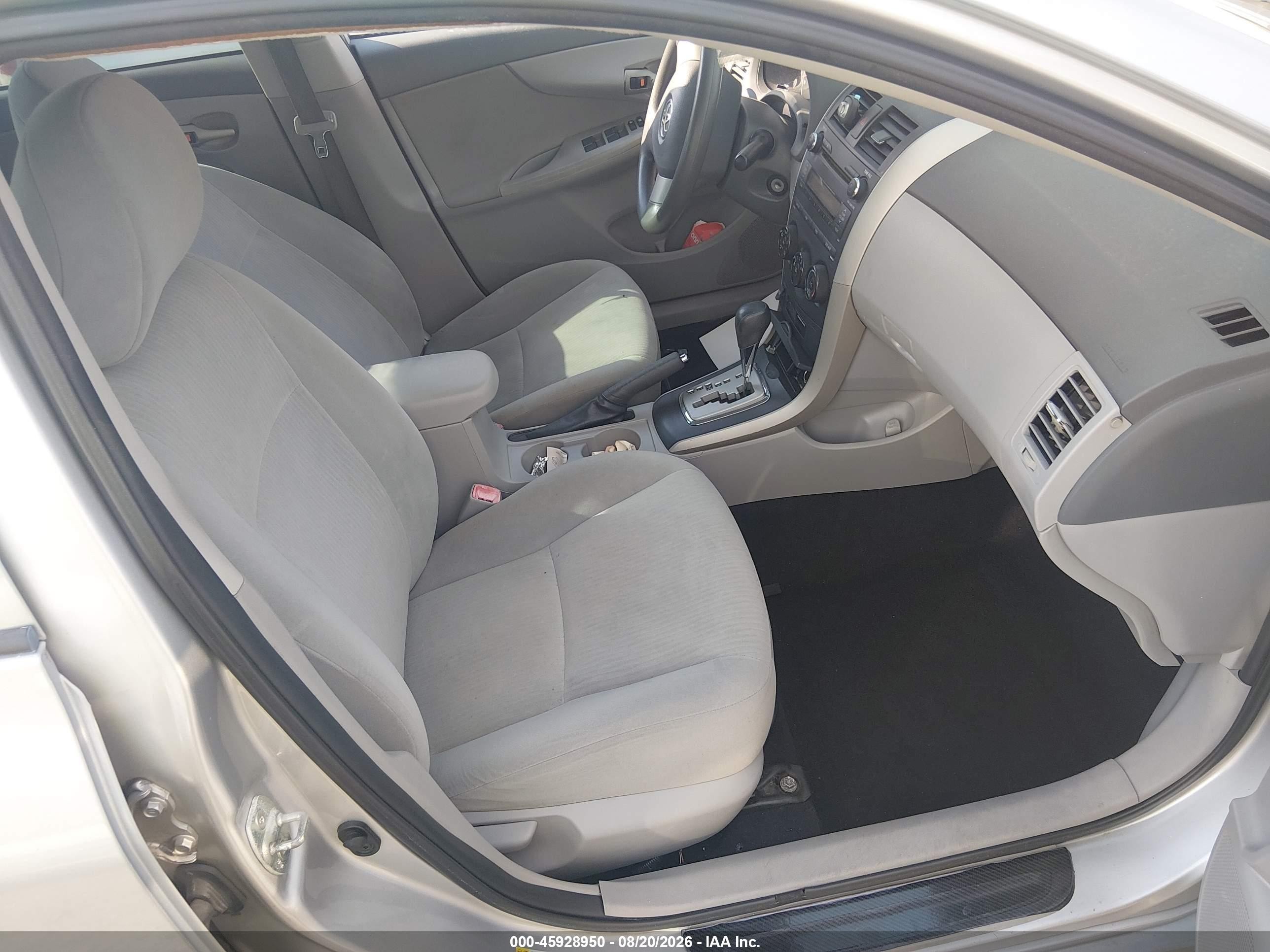 2010 Toyota Corolla Le Silver vin: 2T1BU4EE3AC397087