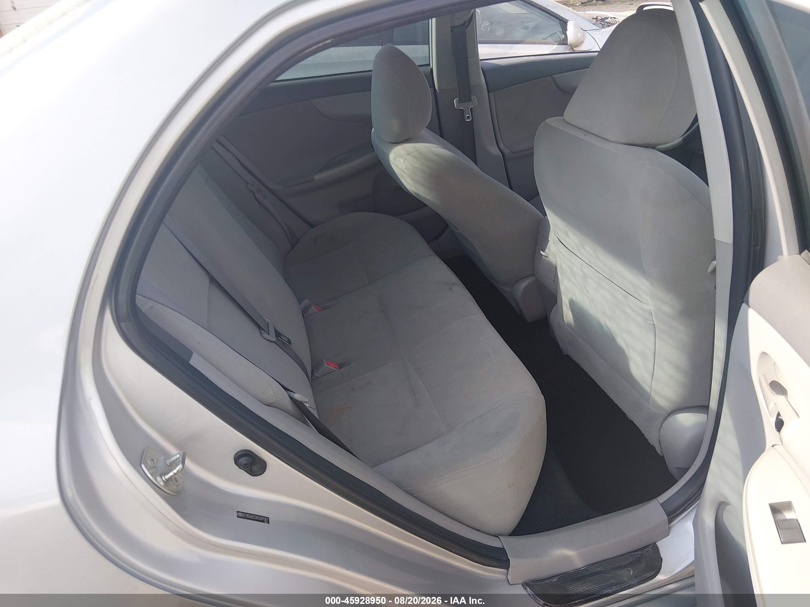 2010 Toyota Corolla Le Silver vin: 2T1BU4EE3AC397087