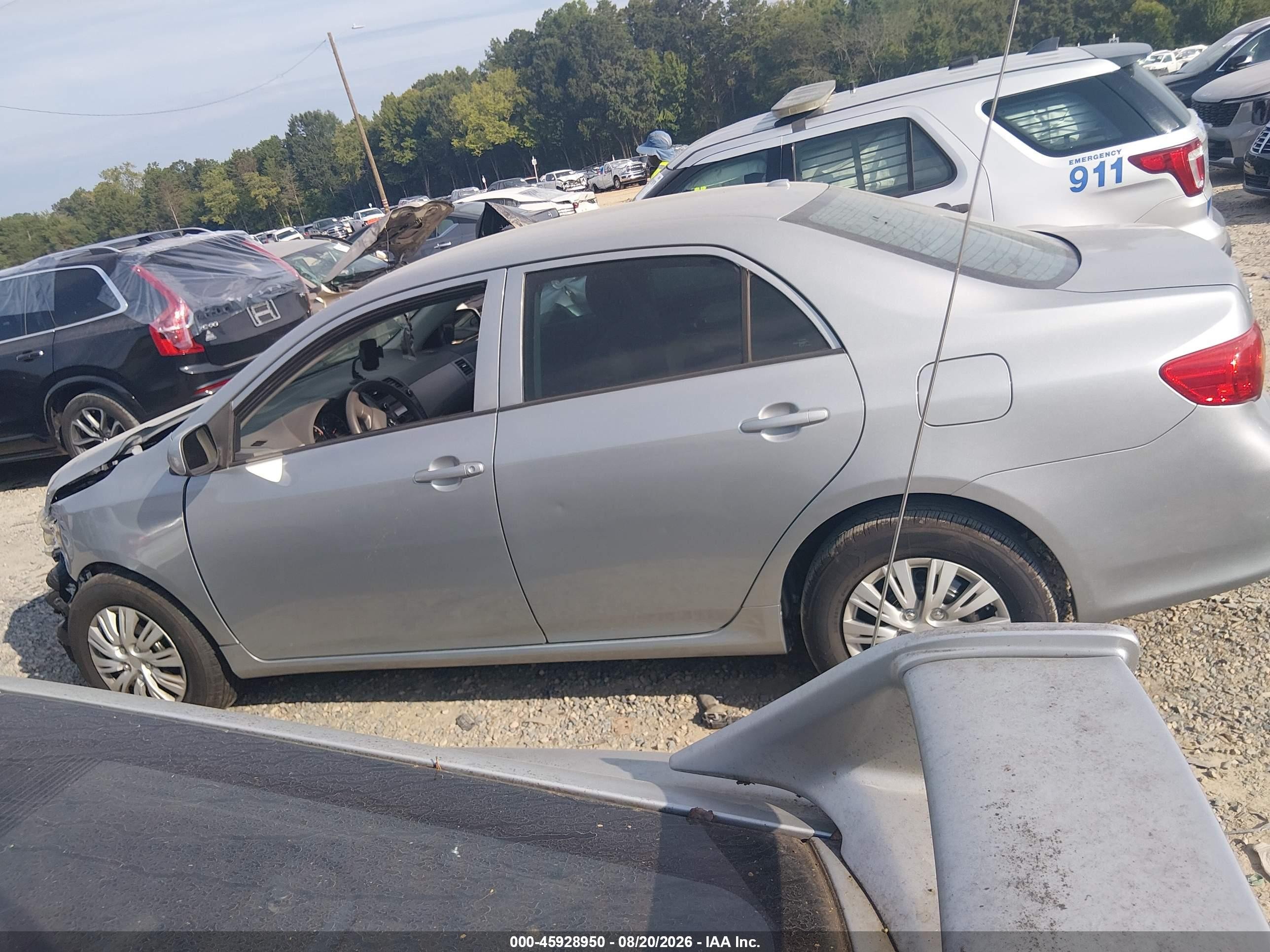 2010 Toyota Corolla Le Silver vin: 2T1BU4EE3AC397087