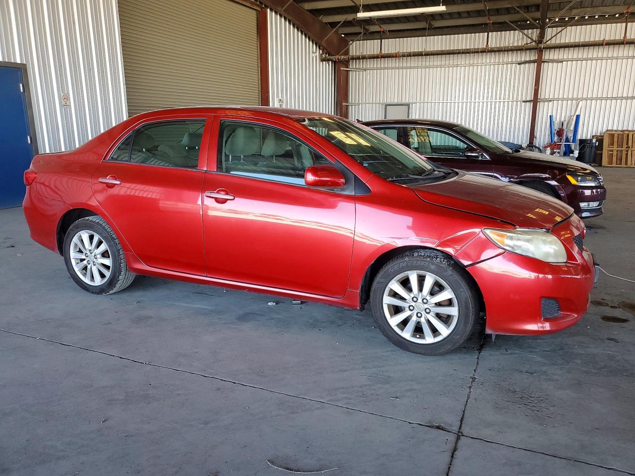 2010 Toyota Corolla Le Red vin: 2T1BU4EE3AC397347