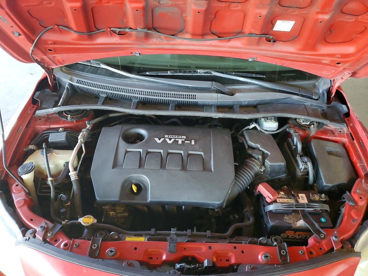 2010 Toyota Corolla Le Red vin: 2T1BU4EE3AC397347