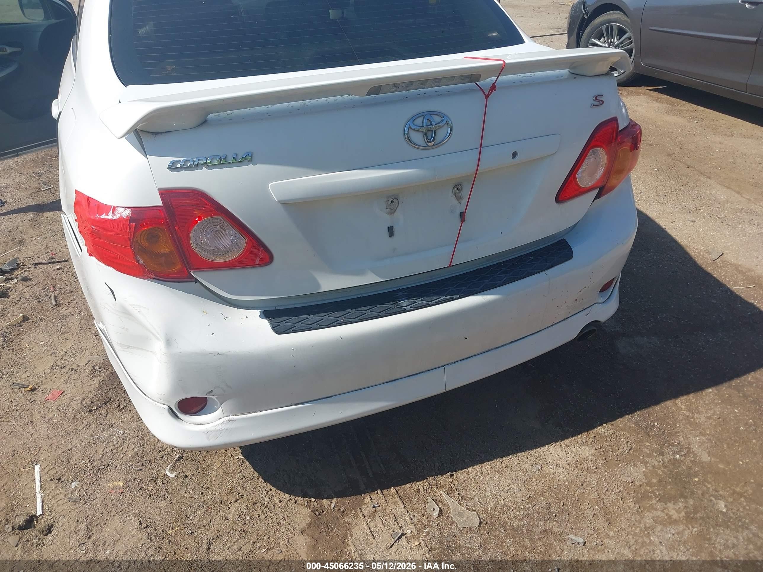 2010 Toyota Corolla S White vin: 2T1BU4EE3AC414292