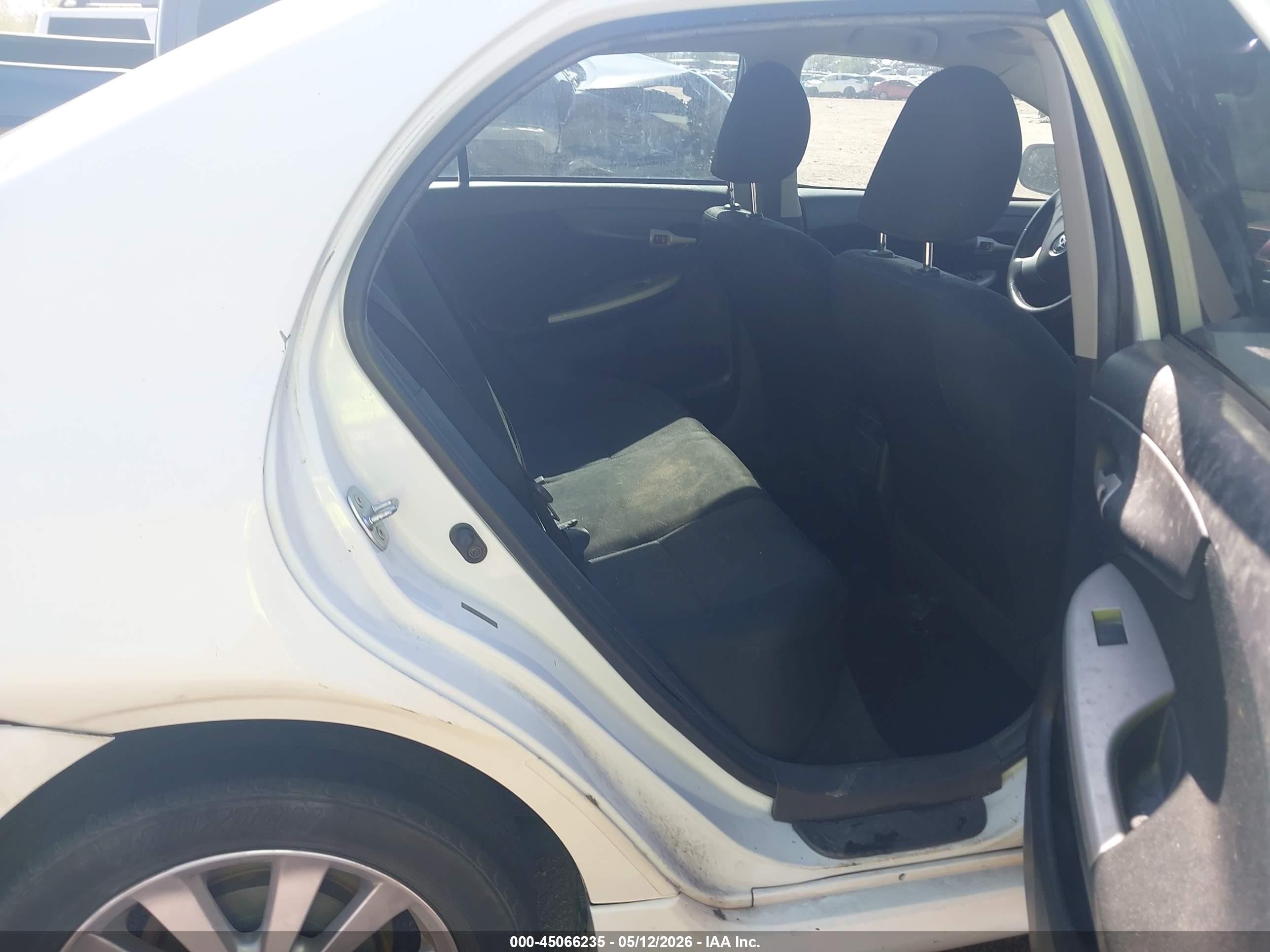 2010 Toyota Corolla S White vin: 2T1BU4EE3AC414292
