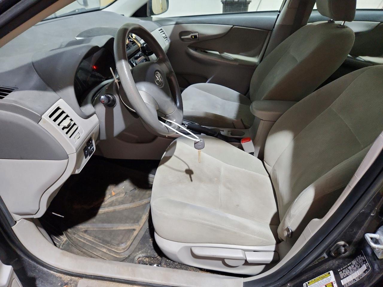 2010 Toyota Corolla Le Gray vin: 2T1BU4EE3AC419959
