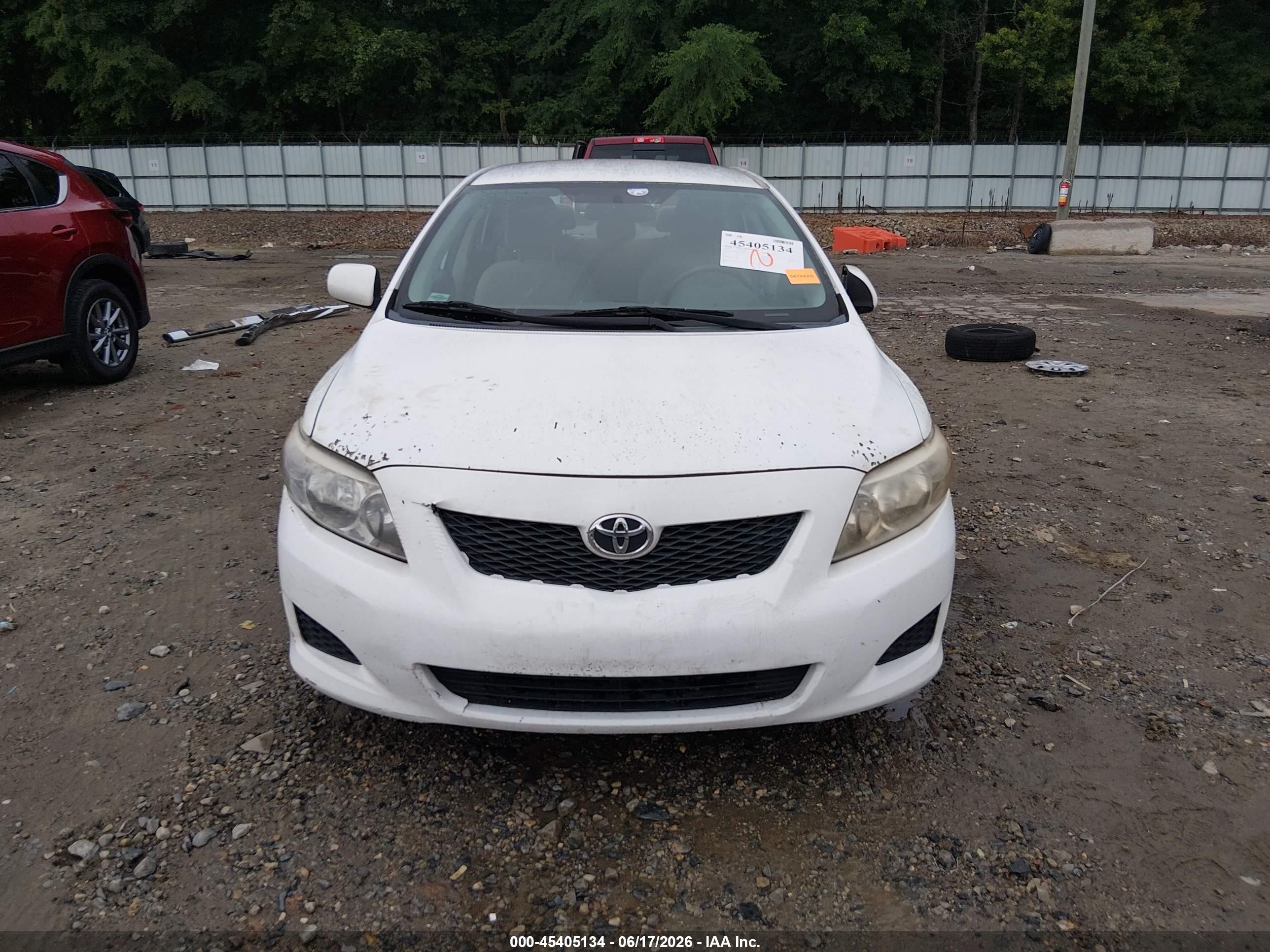 2010 Toyota Corolla Le White vin: 2T1BU4EE3AC420125