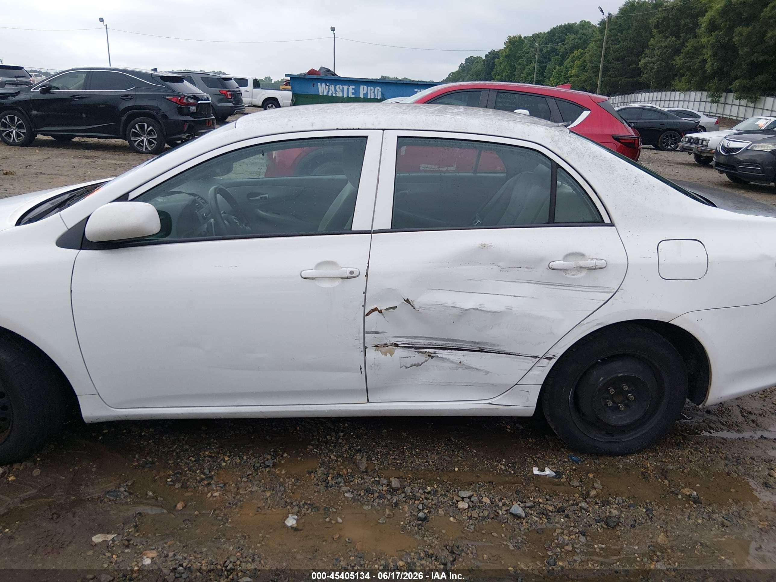 2010 Toyota Corolla Le White vin: 2T1BU4EE3AC420125