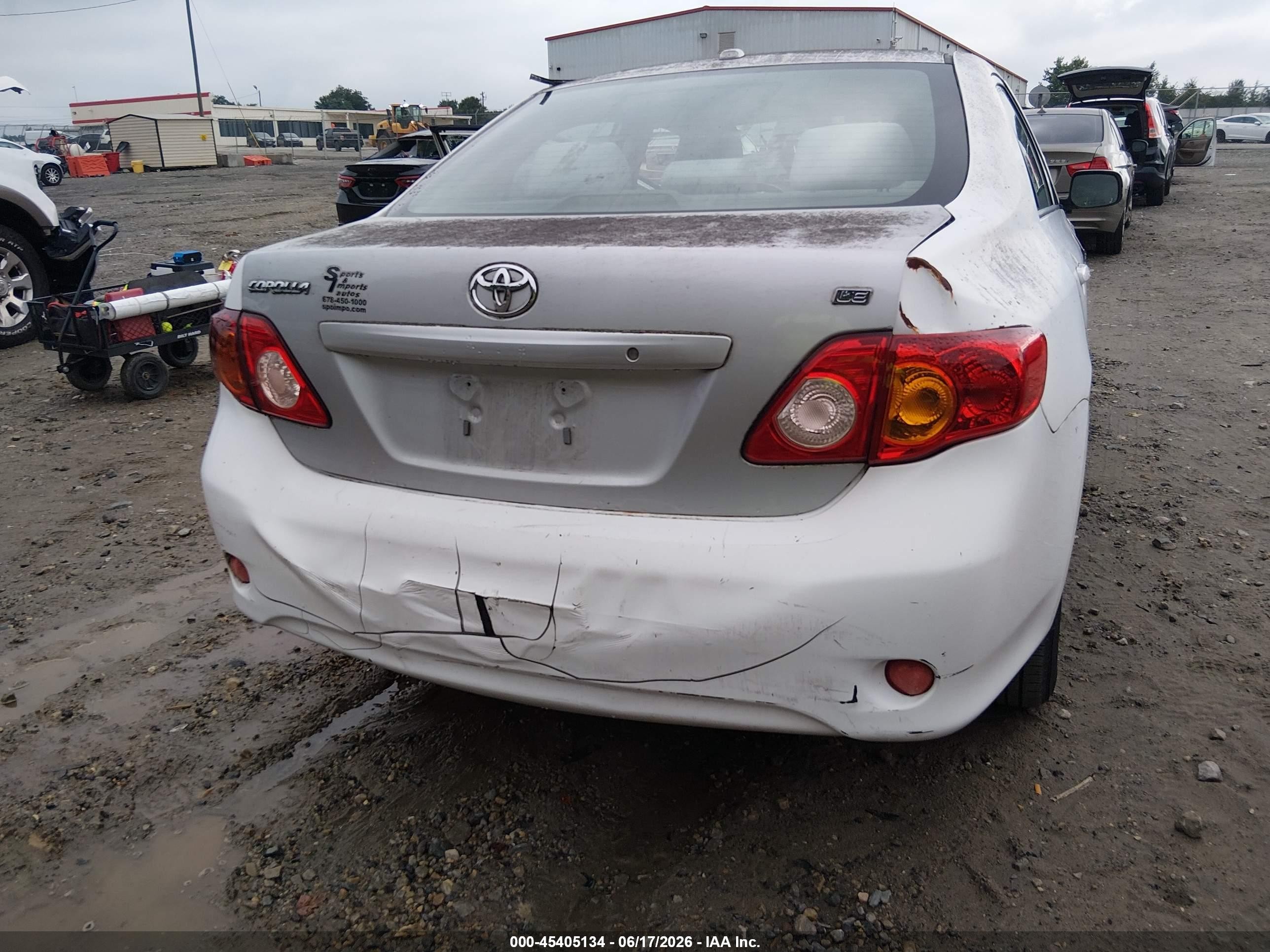 2010 Toyota Corolla Le White vin: 2T1BU4EE3AC420125