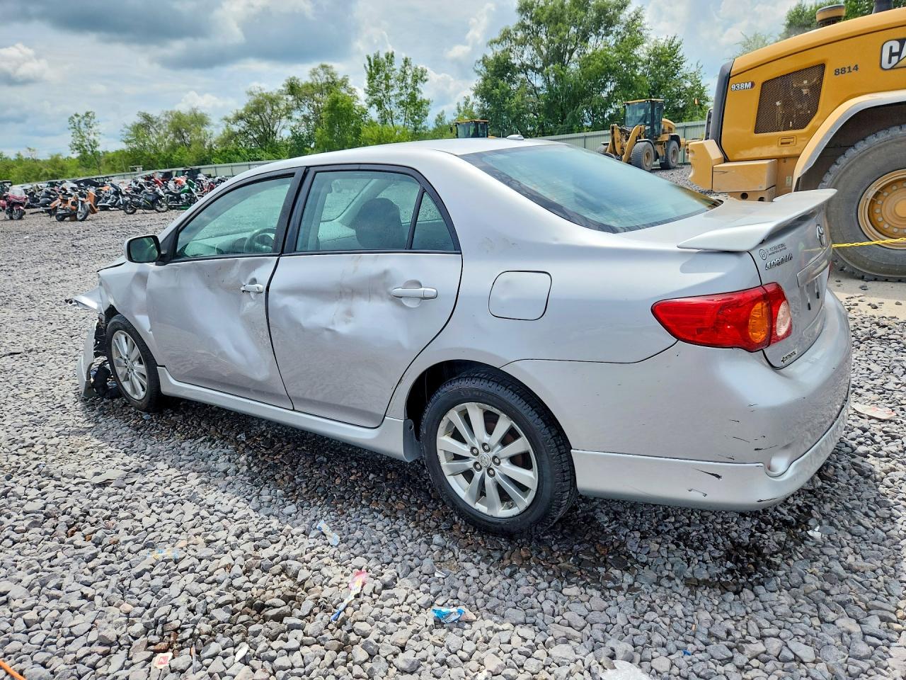 2010 Toyota Corolla S Silver vin: 2T1BU4EE3AC456252