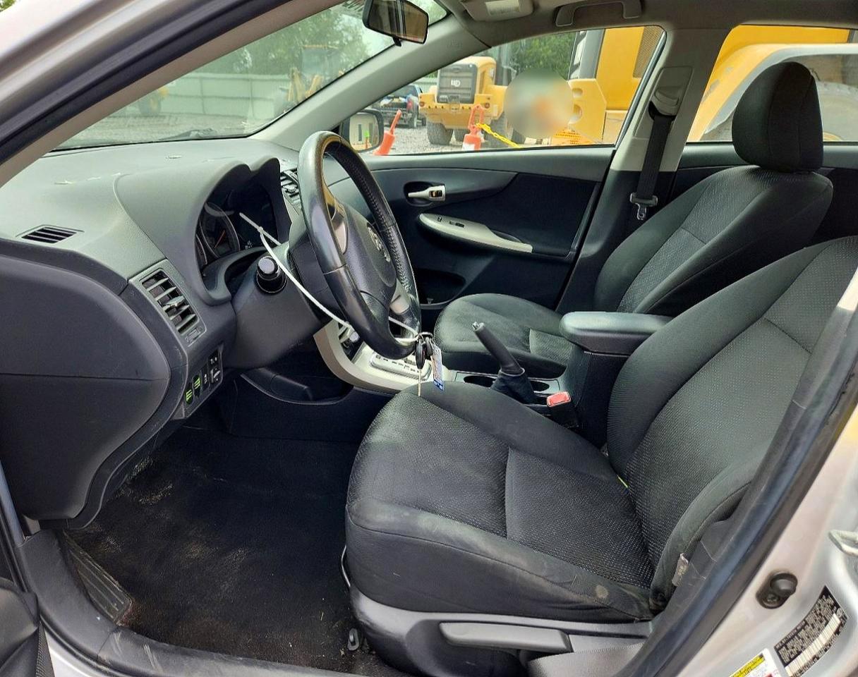 2010 Toyota Corolla S Silver vin: 2T1BU4EE3AC456252