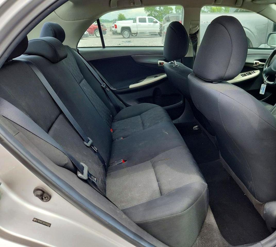 2010 Toyota Corolla S Silver vin: 2T1BU4EE3AC456252