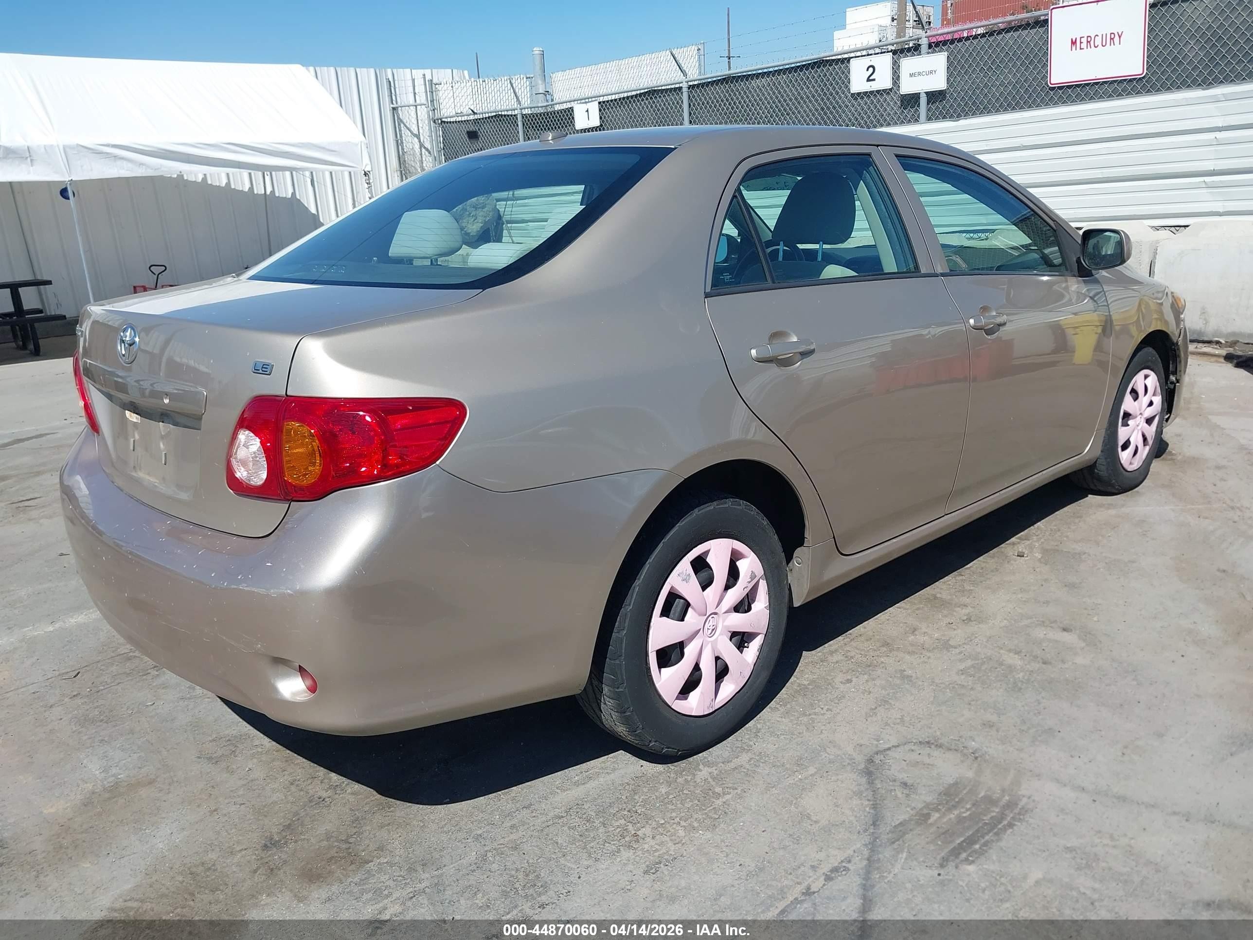 2010 Toyota Corolla Le Золотой vin: 2T1BU4EE3AC465520