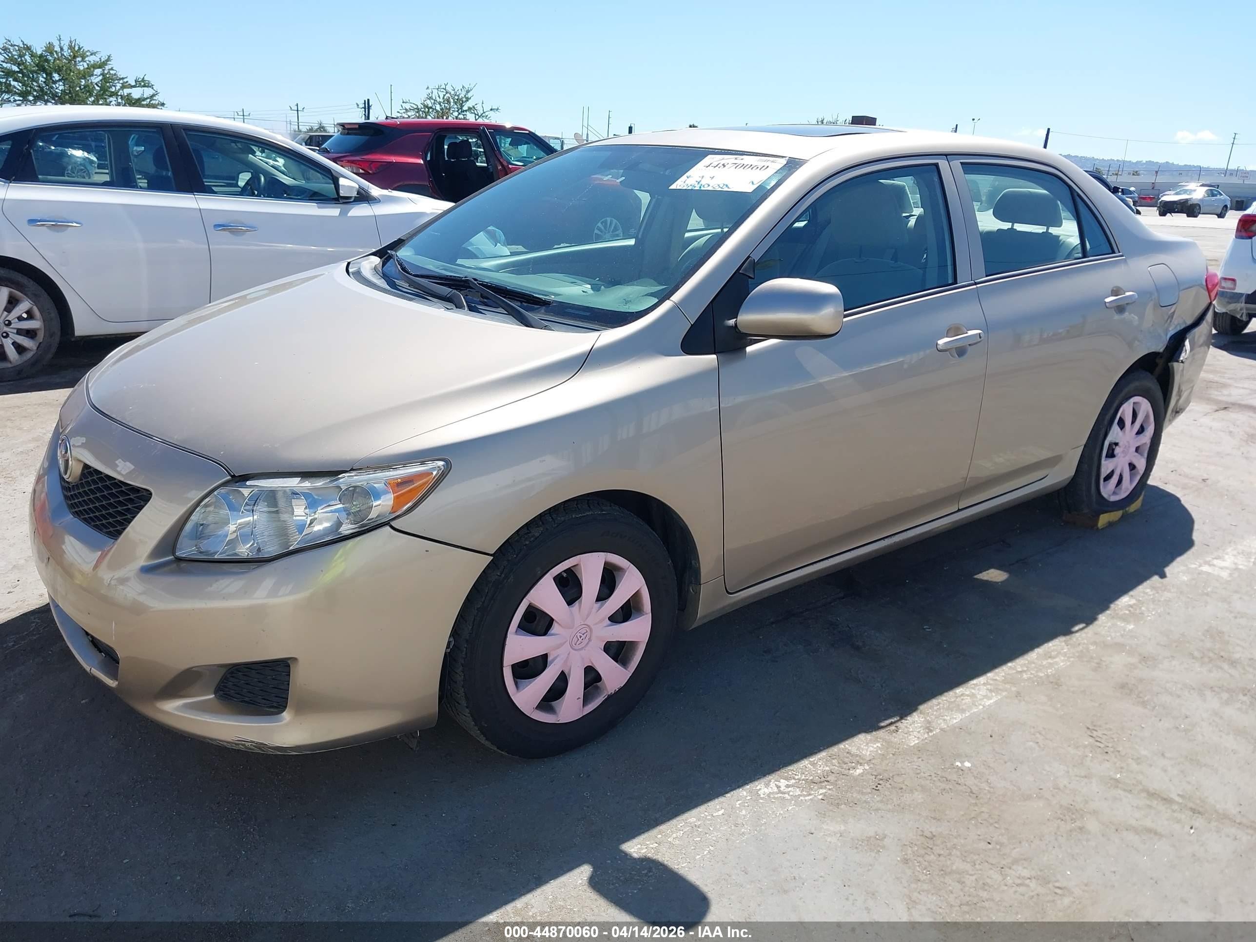 2010 Toyota Corolla Le Золотой vin: 2T1BU4EE3AC465520