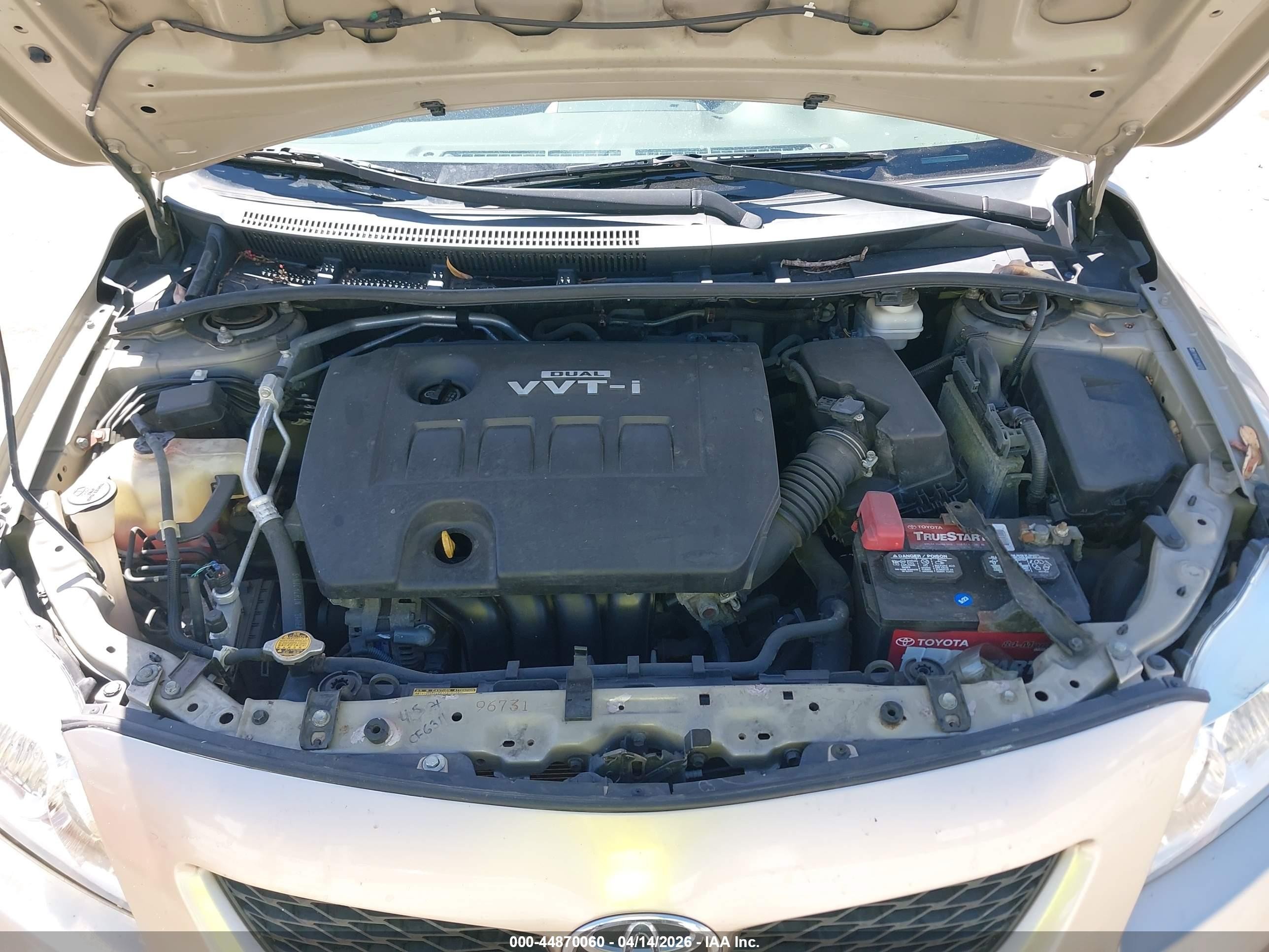 2010 Toyota Corolla Le Золотой vin: 2T1BU4EE3AC465520
