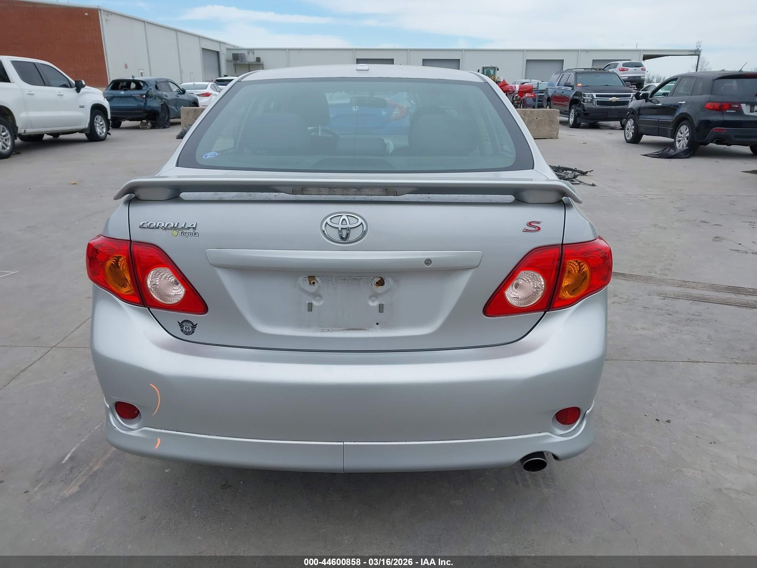 2010 Toyota Corolla S Silver vin: 2T1BU4EE3AC470863