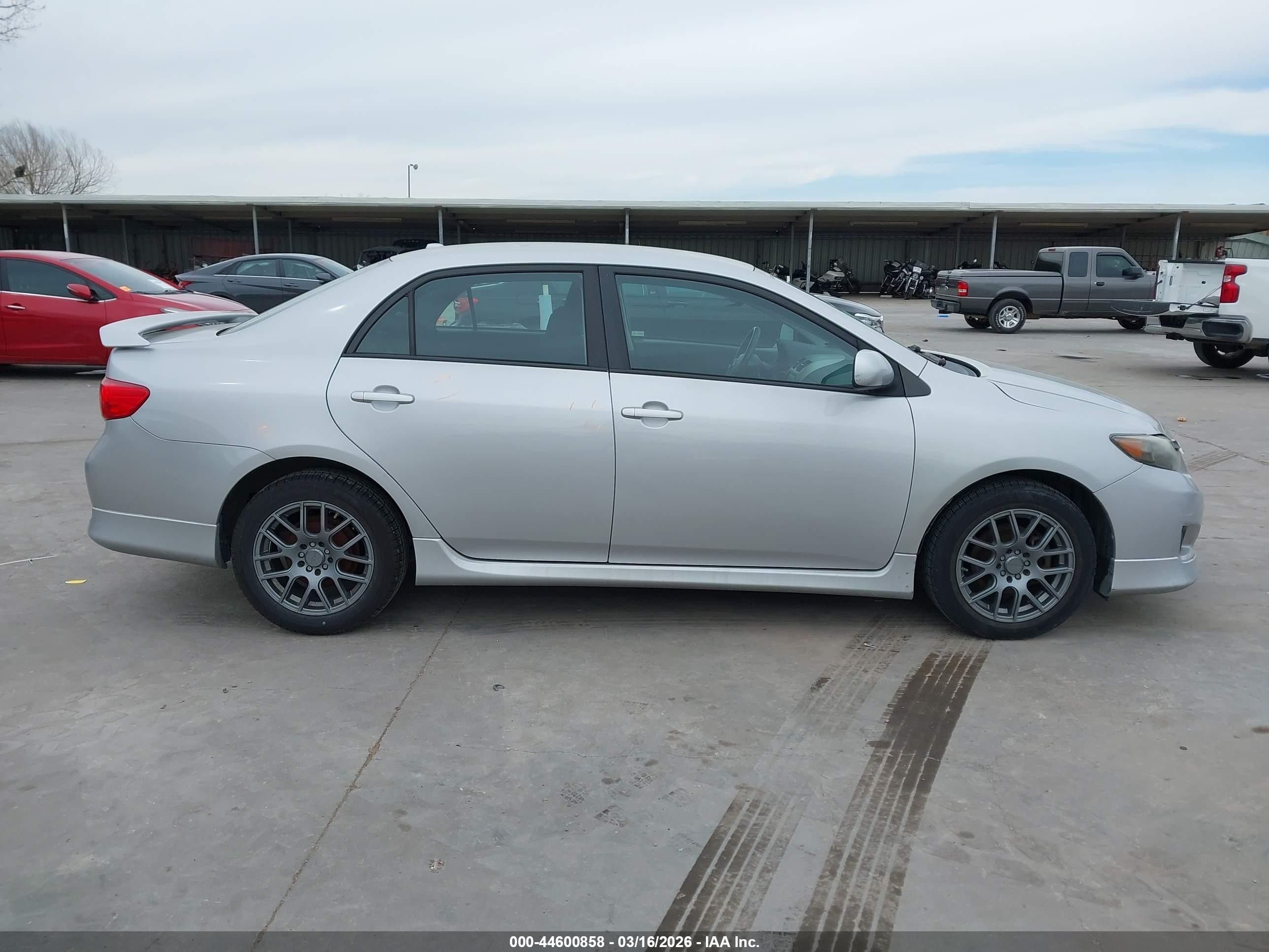 2010 Toyota Corolla S Silver vin: 2T1BU4EE3AC470863