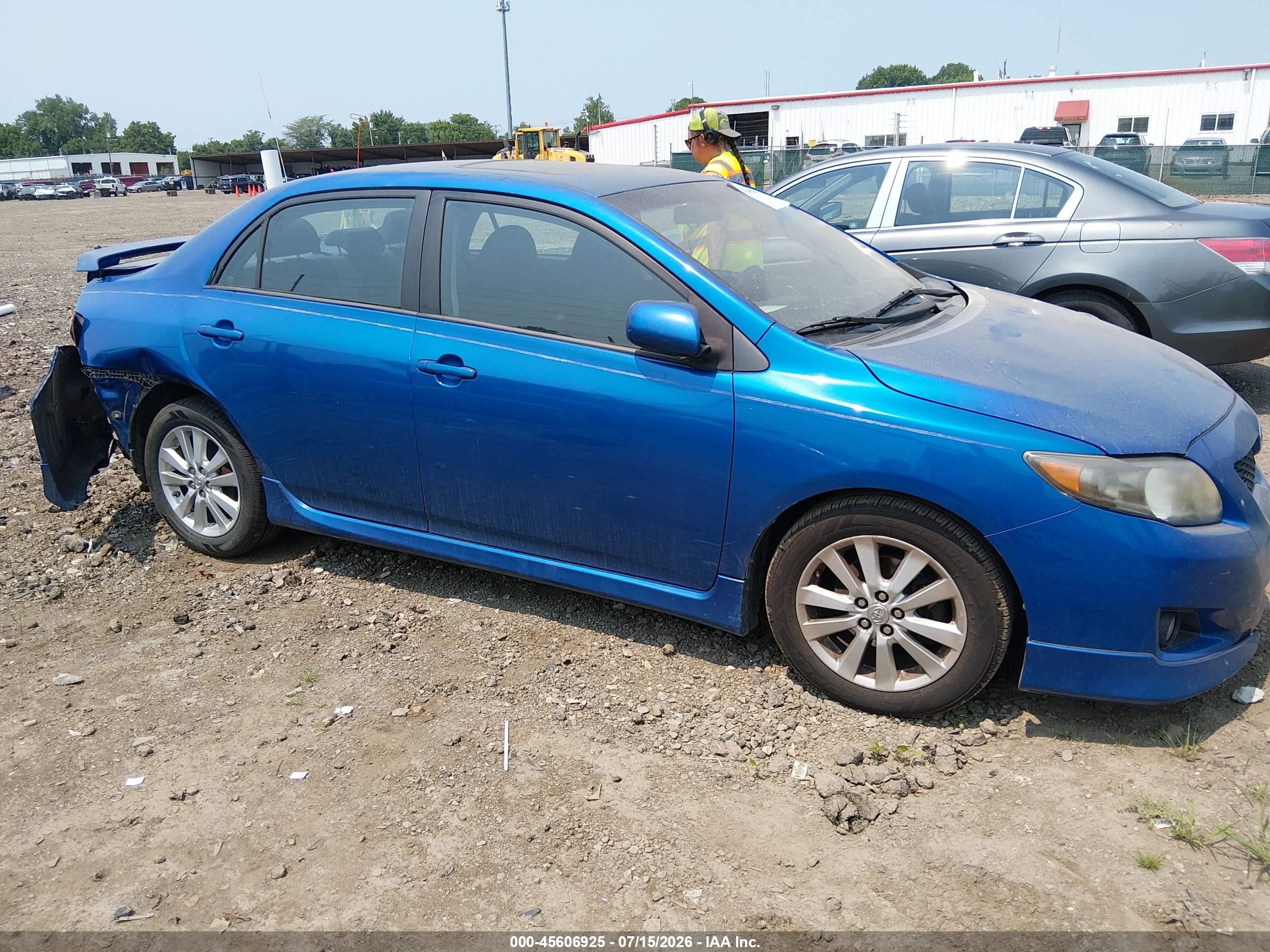 2010 Toyota Corolla S Blue vin: 2T1BU4EE3AC507474