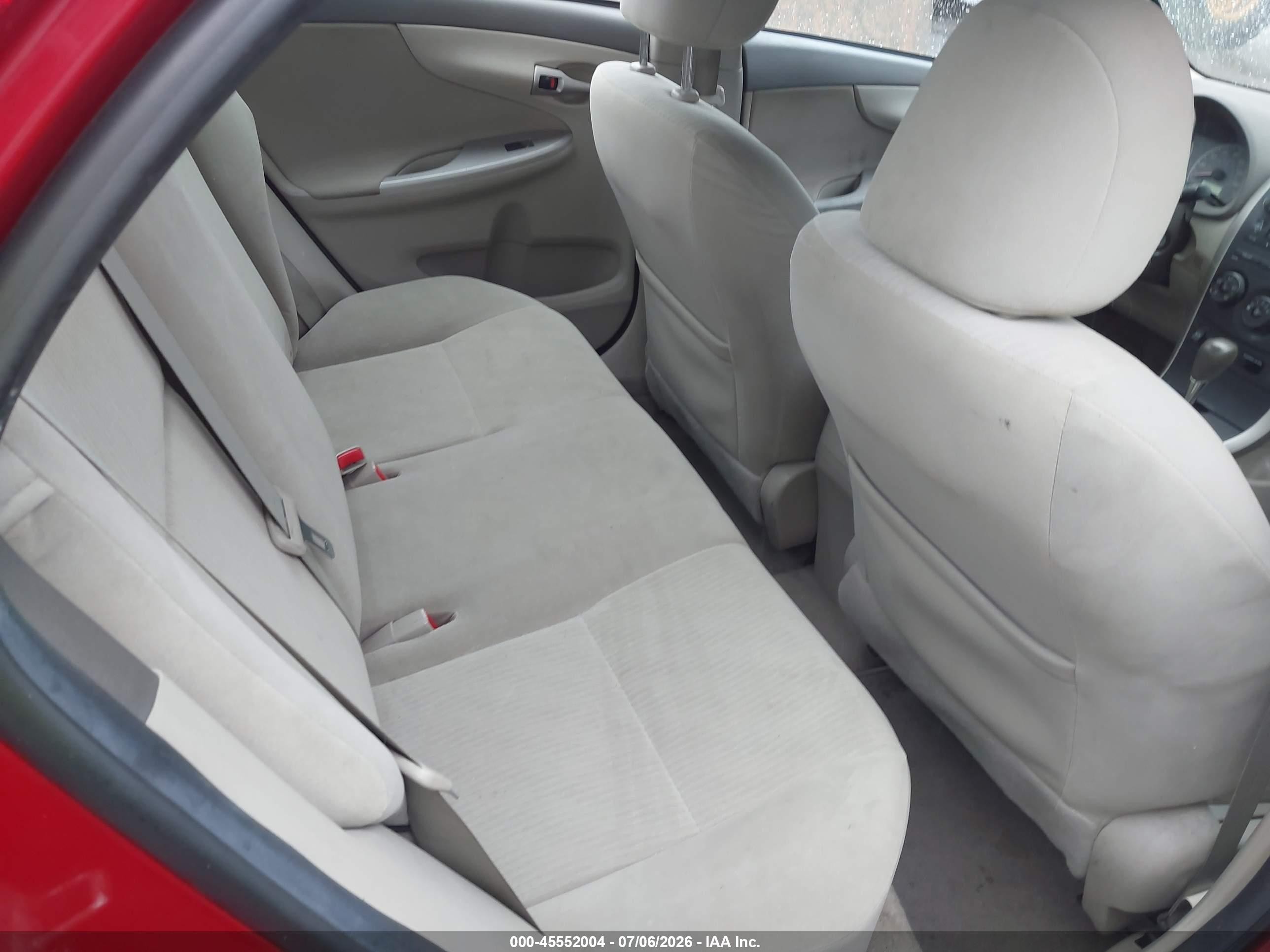 2010 Toyota Corolla Le Red vin: 2T1BU4EE3AC509371