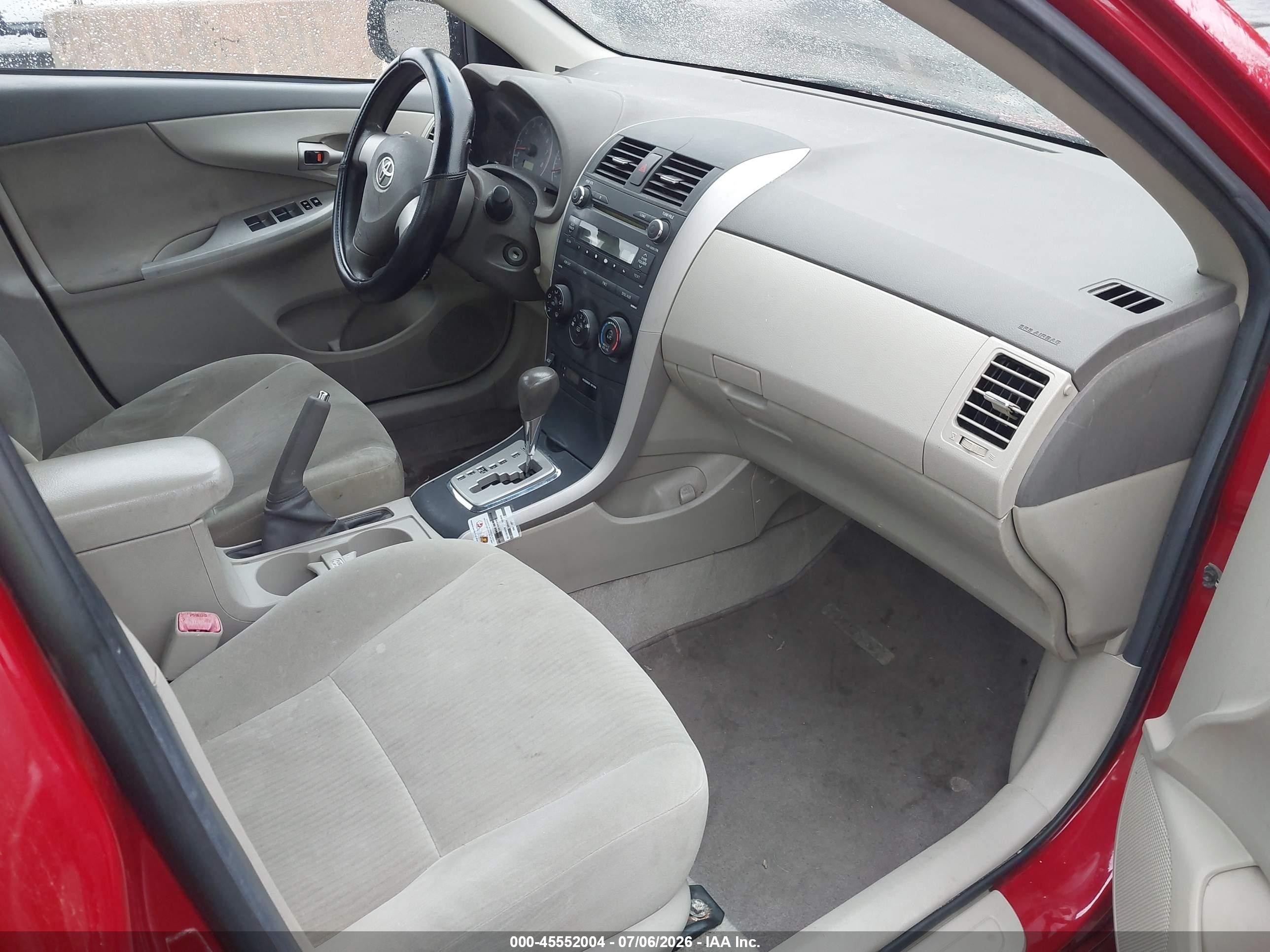 2010 Toyota Corolla Le Red vin: 2T1BU4EE3AC509371