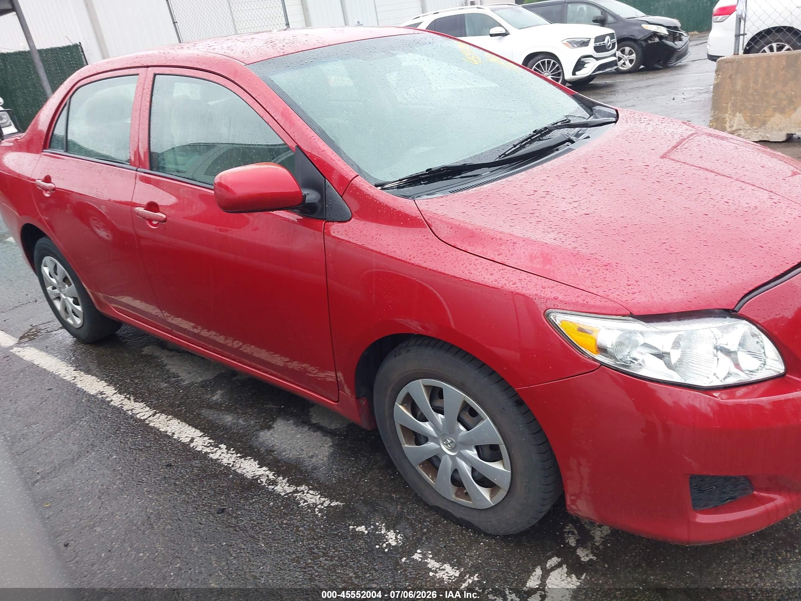 2010 Toyota Corolla Le Red vin: 2T1BU4EE3AC509371
