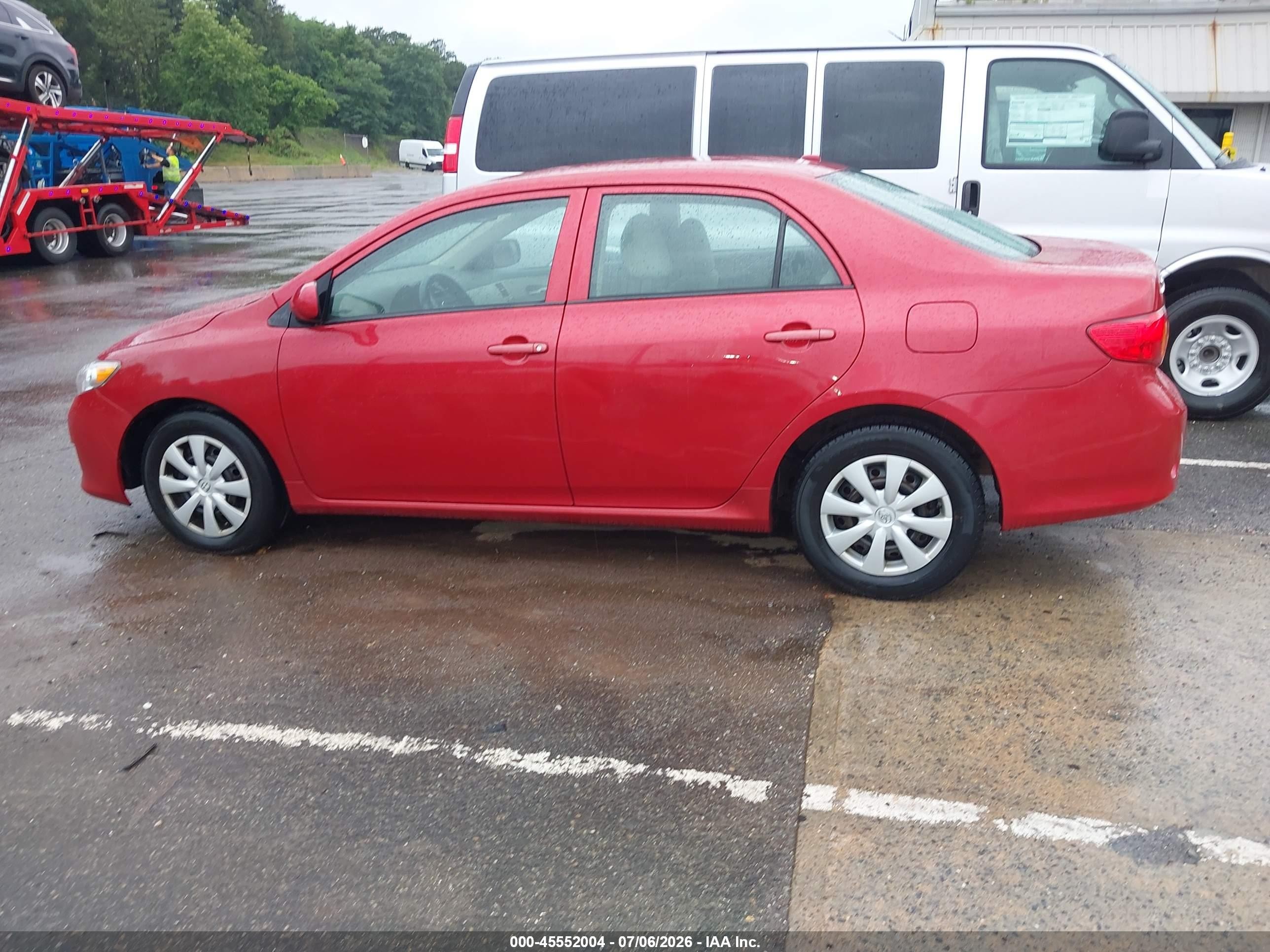2010 Toyota Corolla Le Red vin: 2T1BU4EE3AC509371