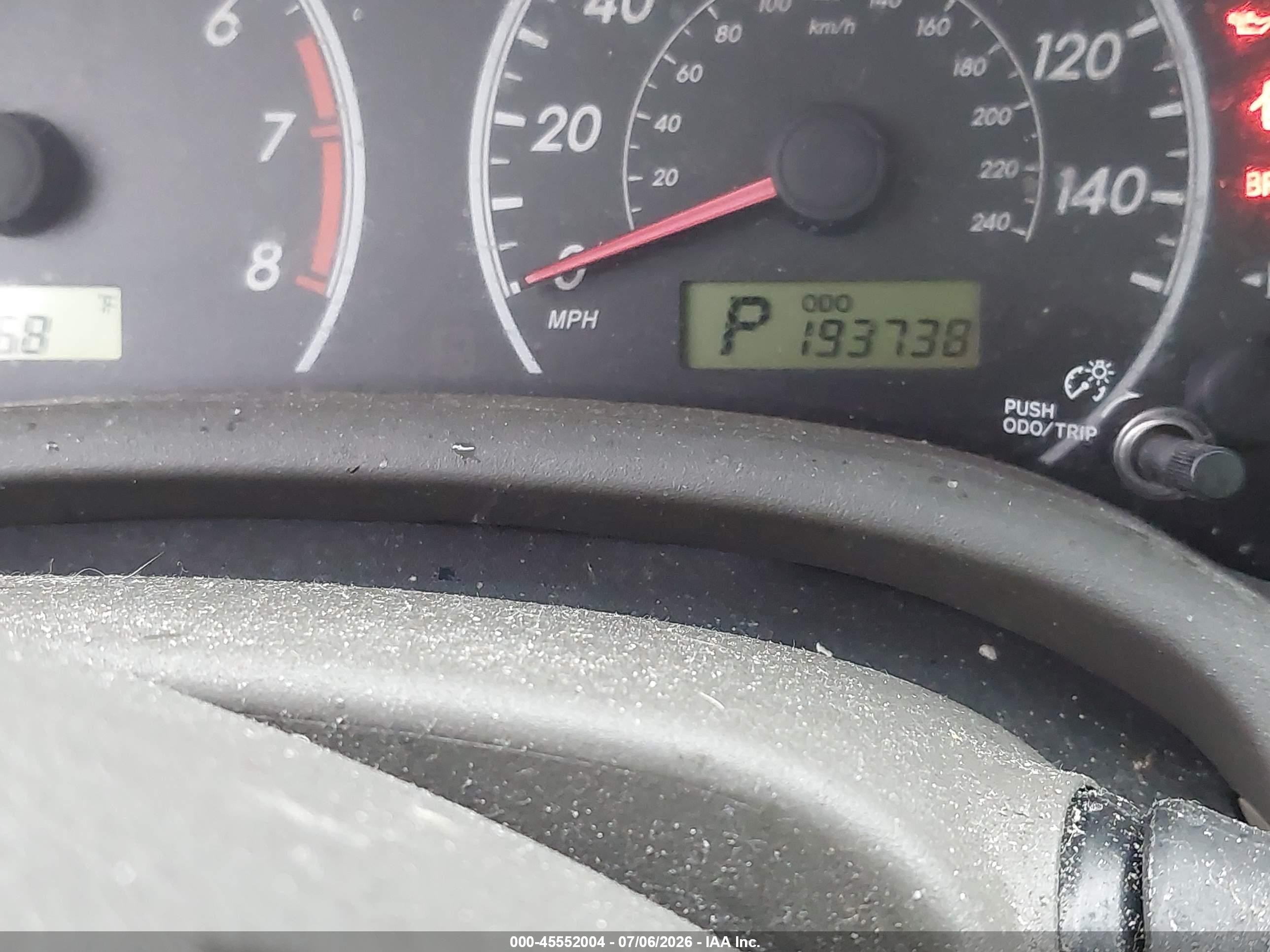2010 Toyota Corolla Le Red vin: 2T1BU4EE3AC509371