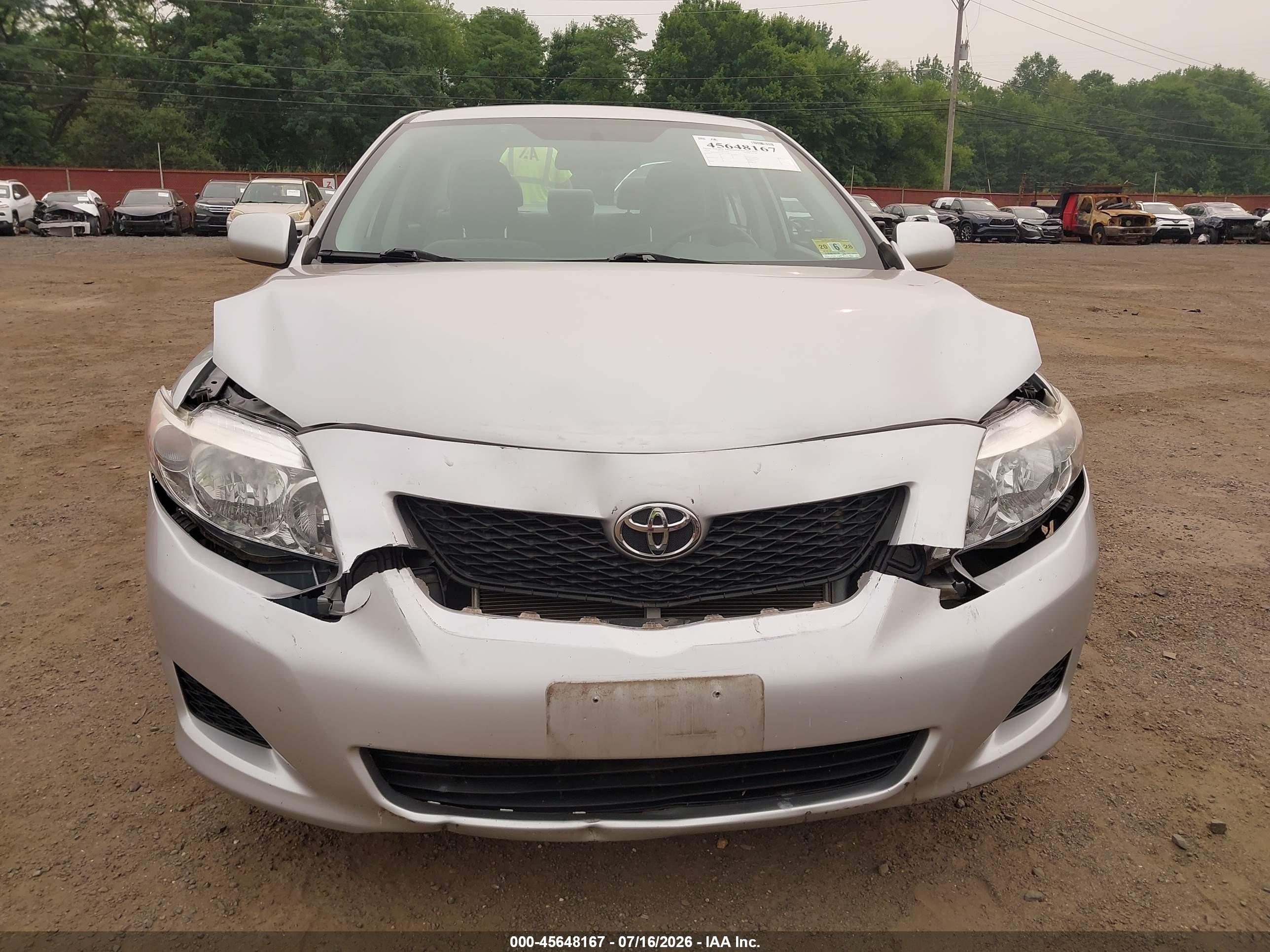 2010 Toyota Corolla Le Silver vin: 2T1BU4EE3AC522363