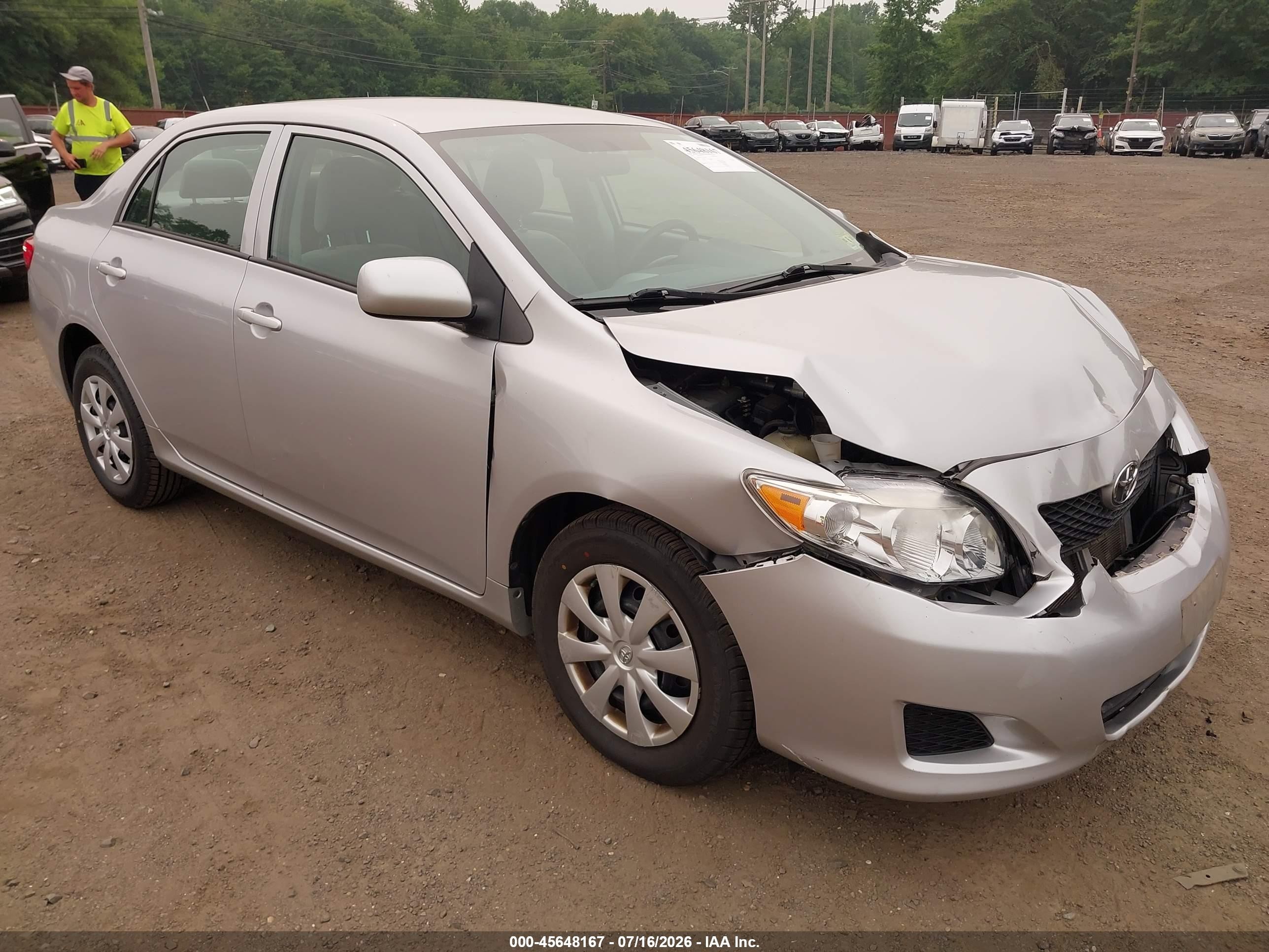 2010 Toyota Corolla Le Silver vin: 2T1BU4EE3AC522363