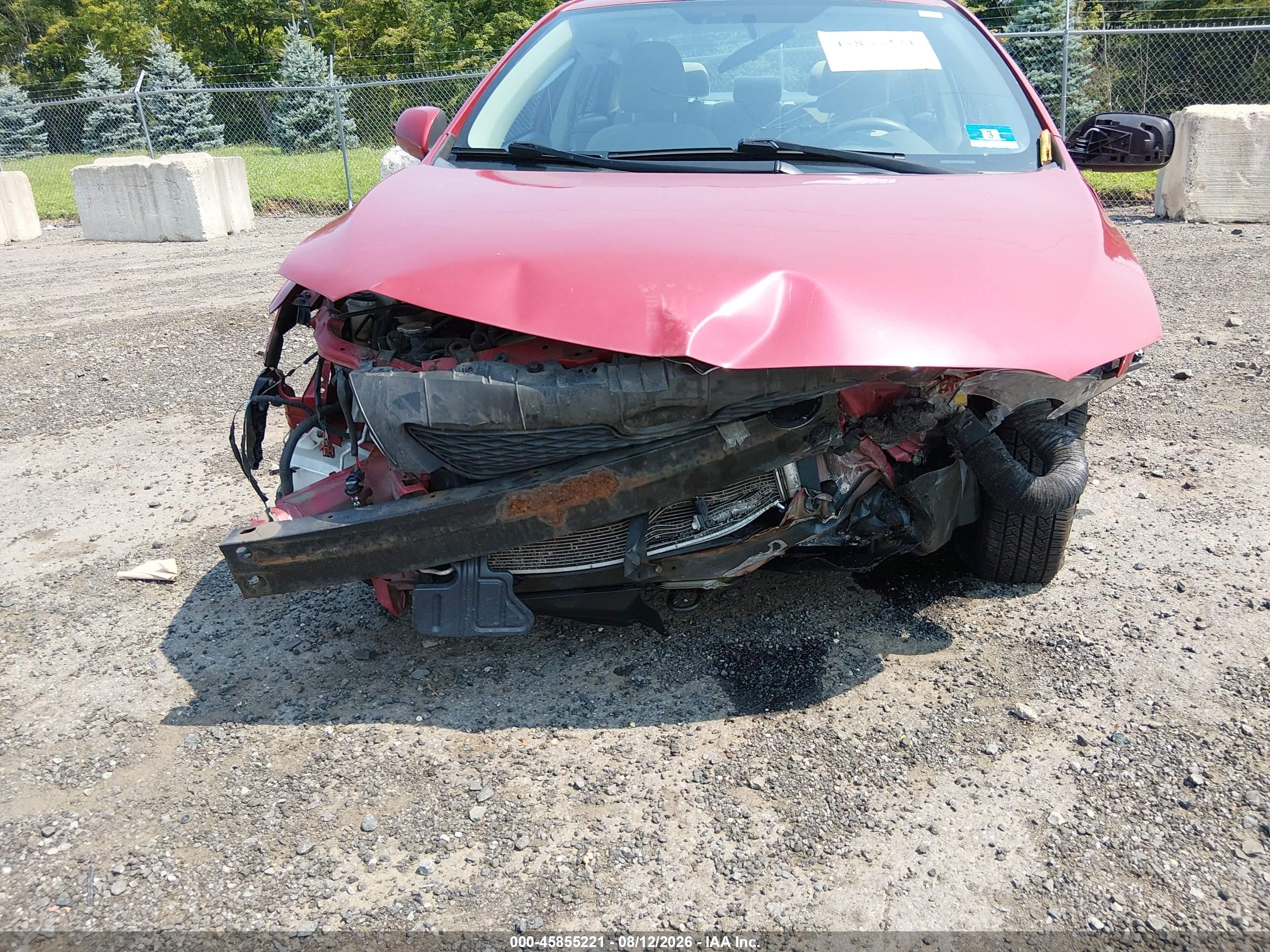 2010 Toyota Corolla Le Красный vin: 2T1BU4EE3AC533332
