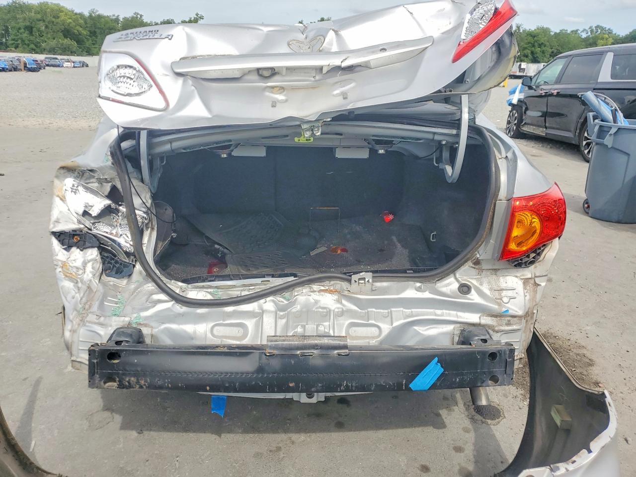2010 Toyota Corolla Le Серебряный vin: 2T1BU4EE3AC534304