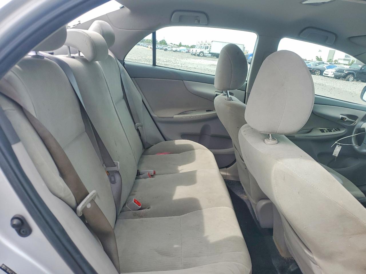 2010 Toyota Corolla Le Серебряный vin: 2T1BU4EE3AC534304