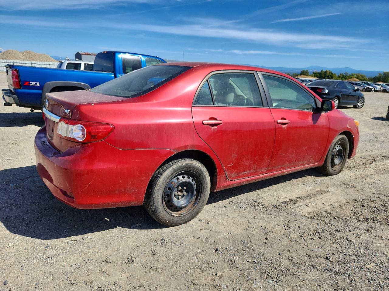 2011 Toyota Corolla Le Red vin: 2T1BU4EE3BC542713