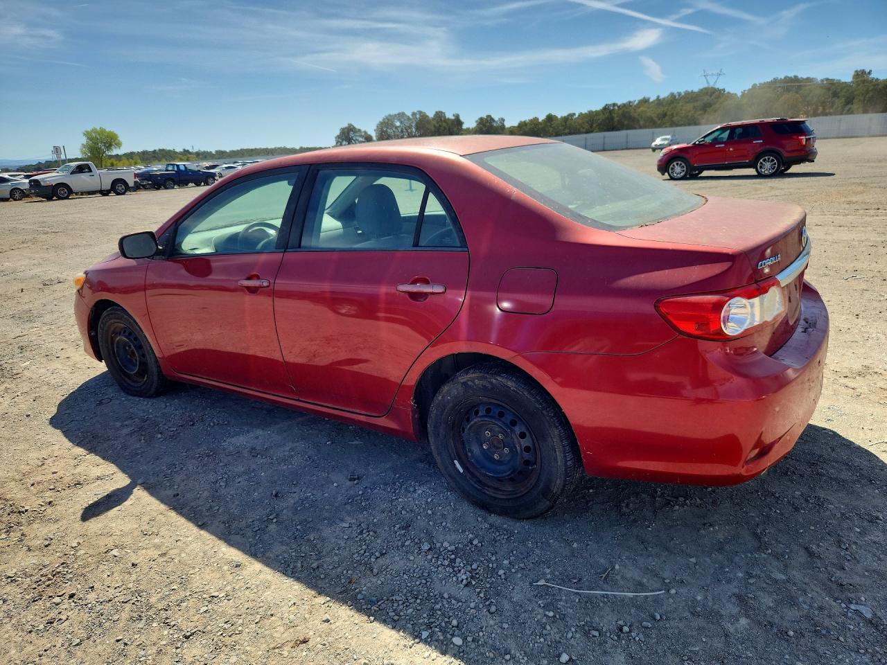 2011 Toyota Corolla Le Red vin: 2T1BU4EE3BC542713