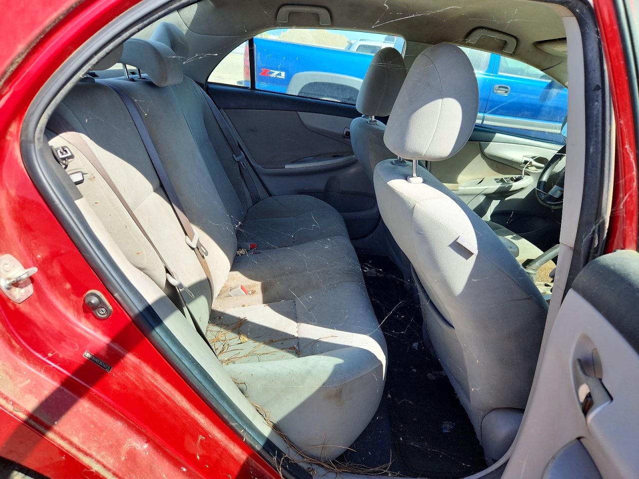2011 Toyota Corolla Le Red vin: 2T1BU4EE3BC542713