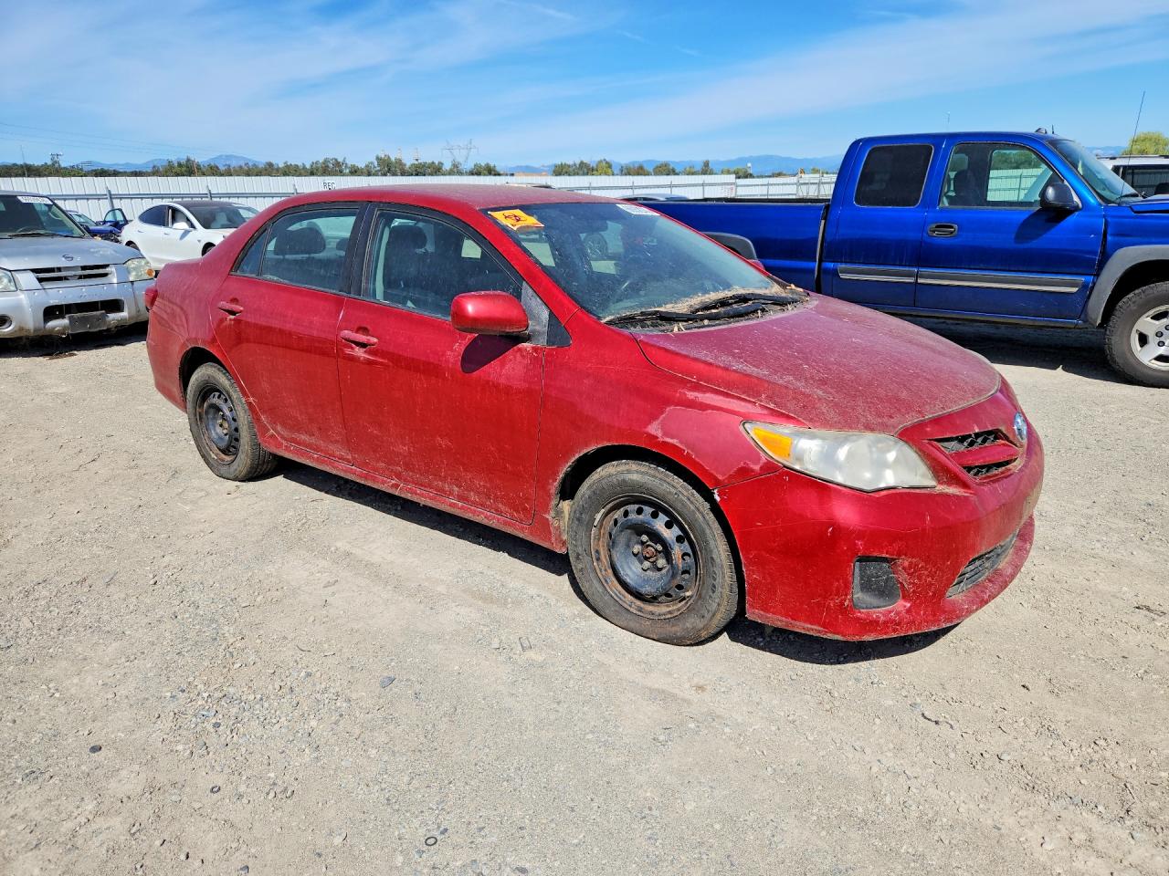 2011 Toyota Corolla Le Red vin: 2T1BU4EE3BC542713
