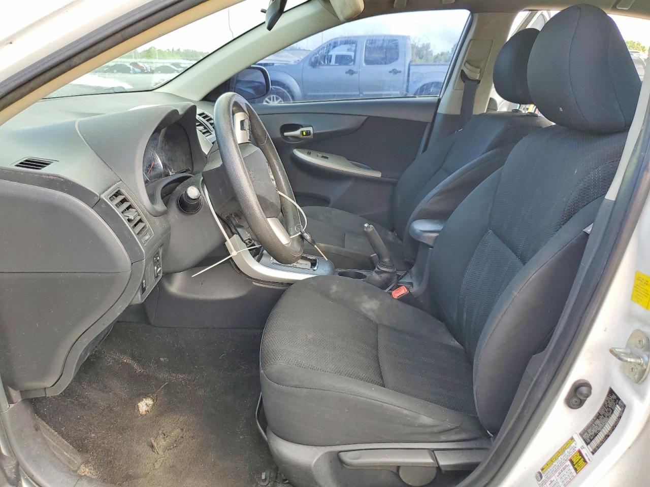 2011 Toyota Corolla S White vin: 2T1BU4EE3BC551010