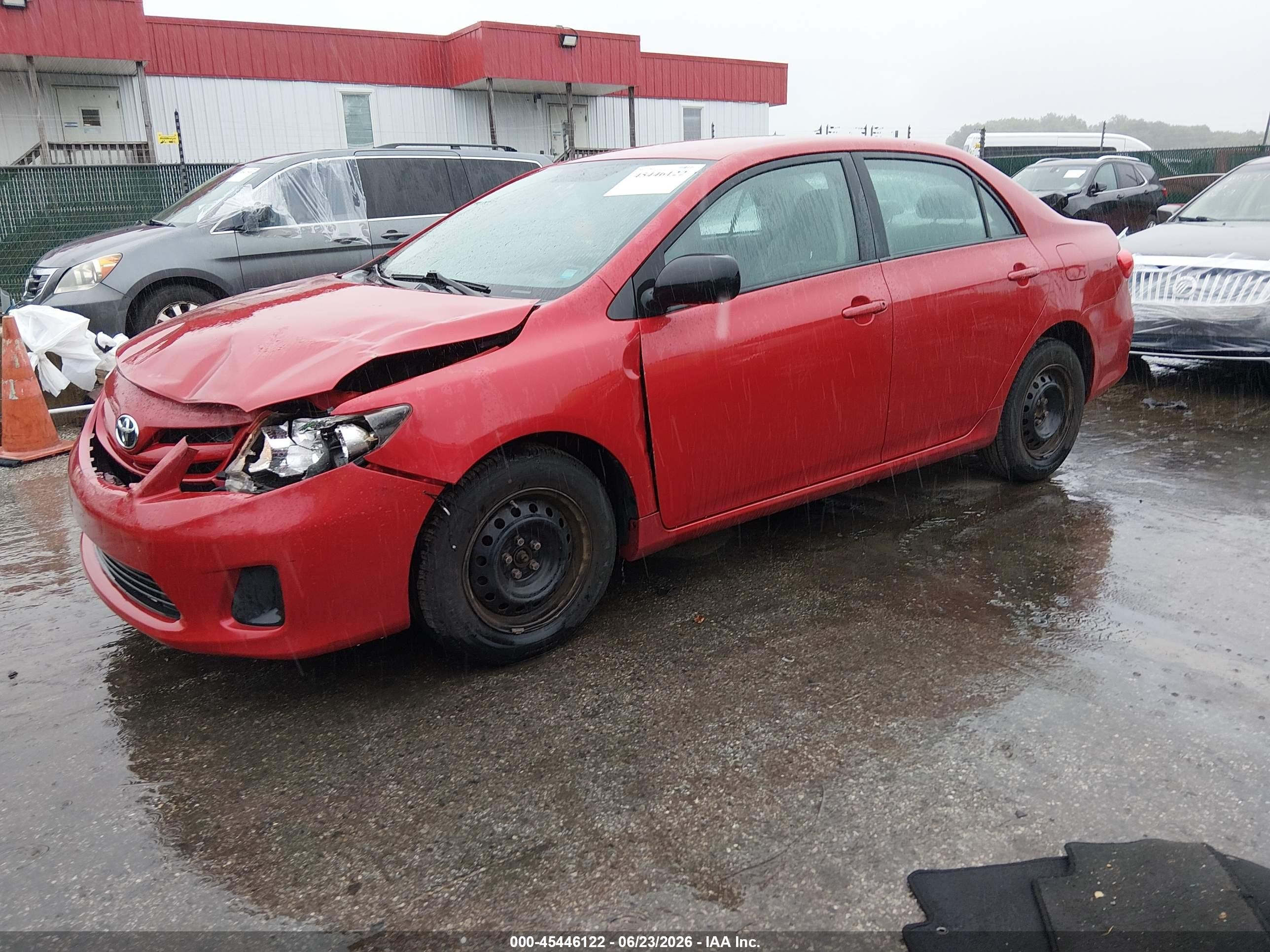 2011 Toyota Corolla Le Red vin: 2T1BU4EE3BC581706