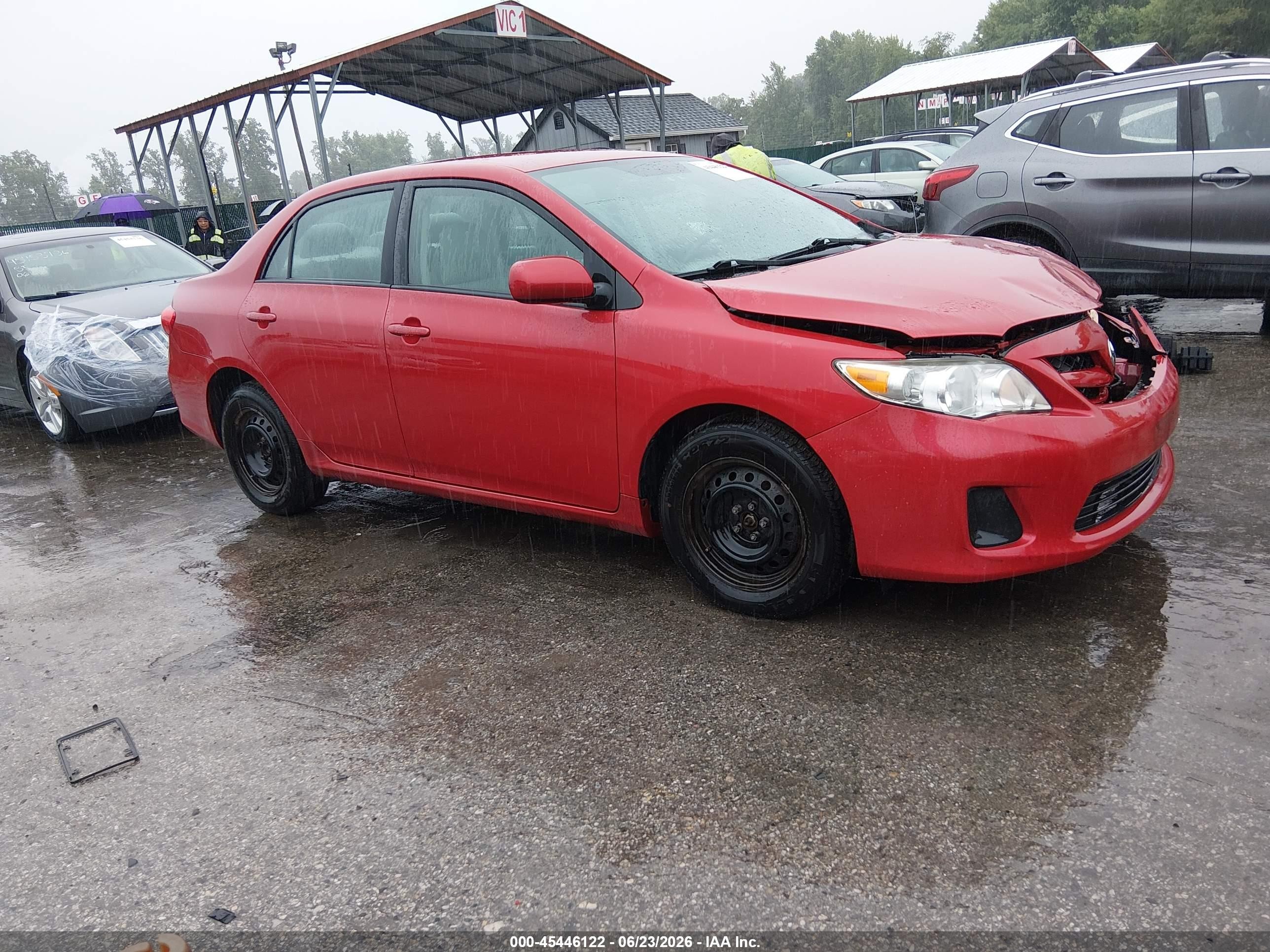 2011 Toyota Corolla Le Red vin: 2T1BU4EE3BC581706