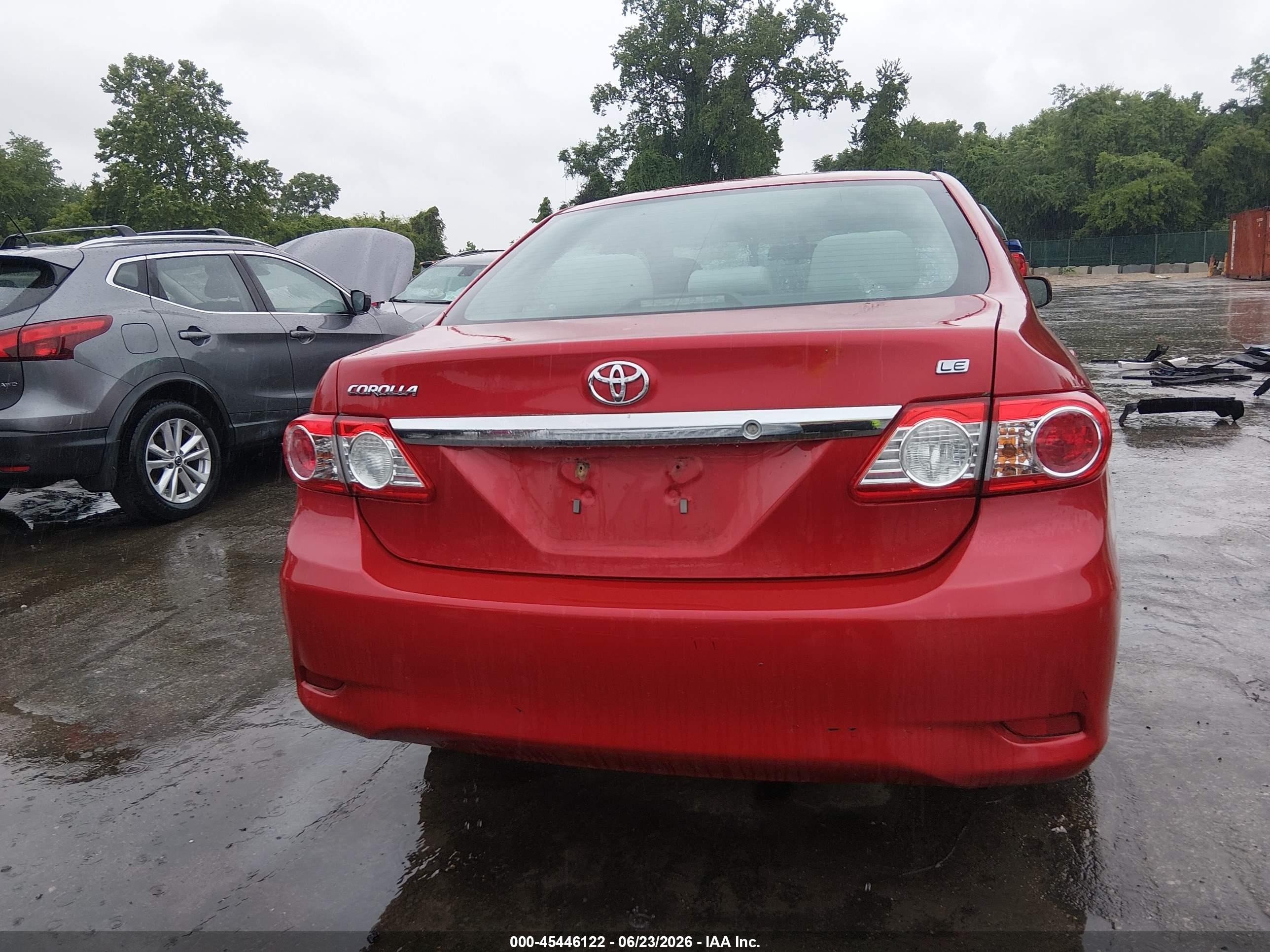 2011 Toyota Corolla Le Red vin: 2T1BU4EE3BC581706