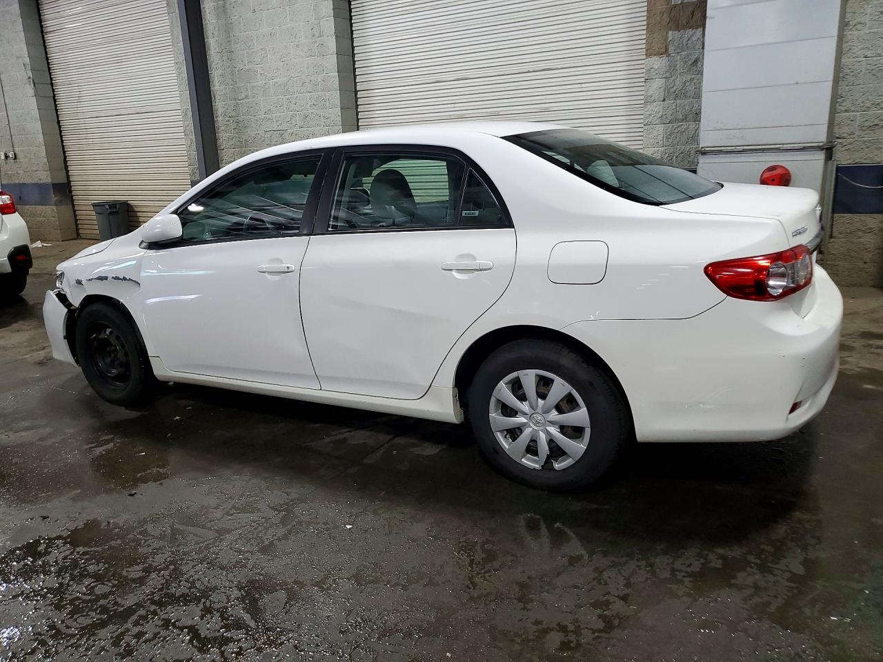2011 Toyota Corolla Le White vin: 2T1BU4EE3BC610704
