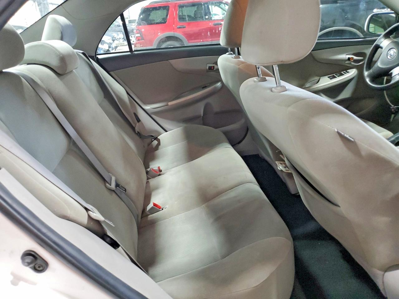2011 Toyota Corolla Le White vin: 2T1BU4EE3BC610704