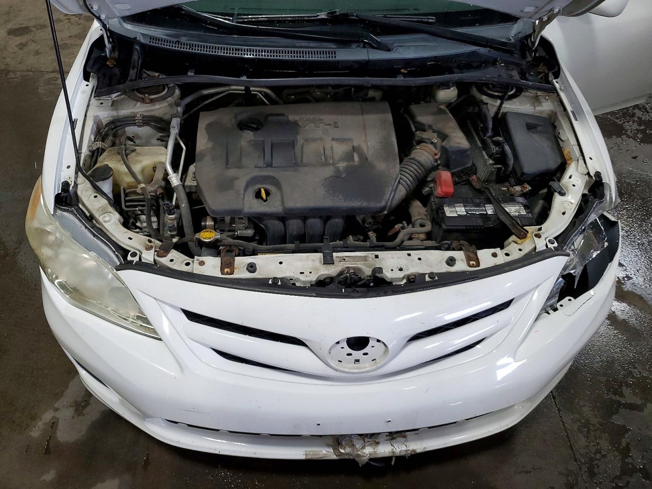 2011 Toyota Corolla Le White vin: 2T1BU4EE3BC610704