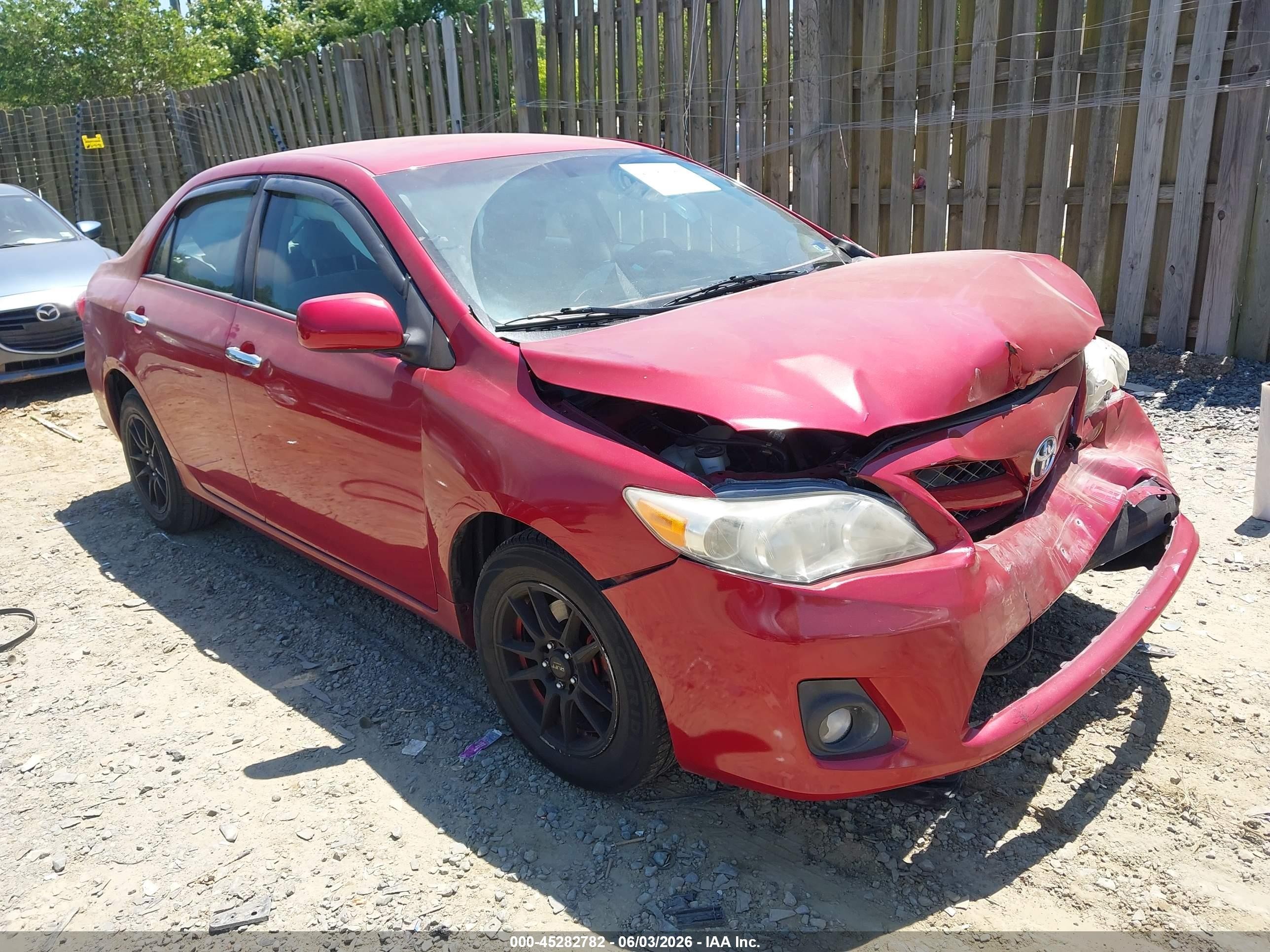 2011 Toyota Corolla Le Burgundy vin: 2T1BU4EE3BC613134