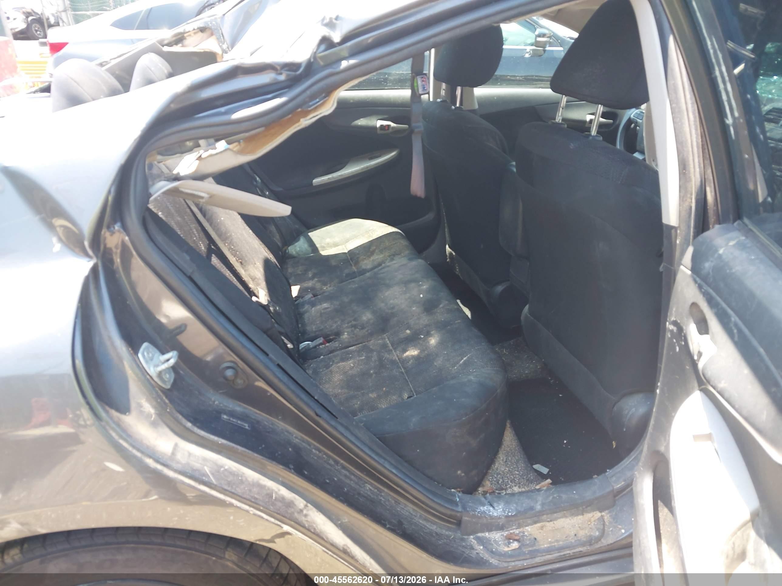2011 Toyota Corolla S Серый vin: 2T1BU4EE3BC613487