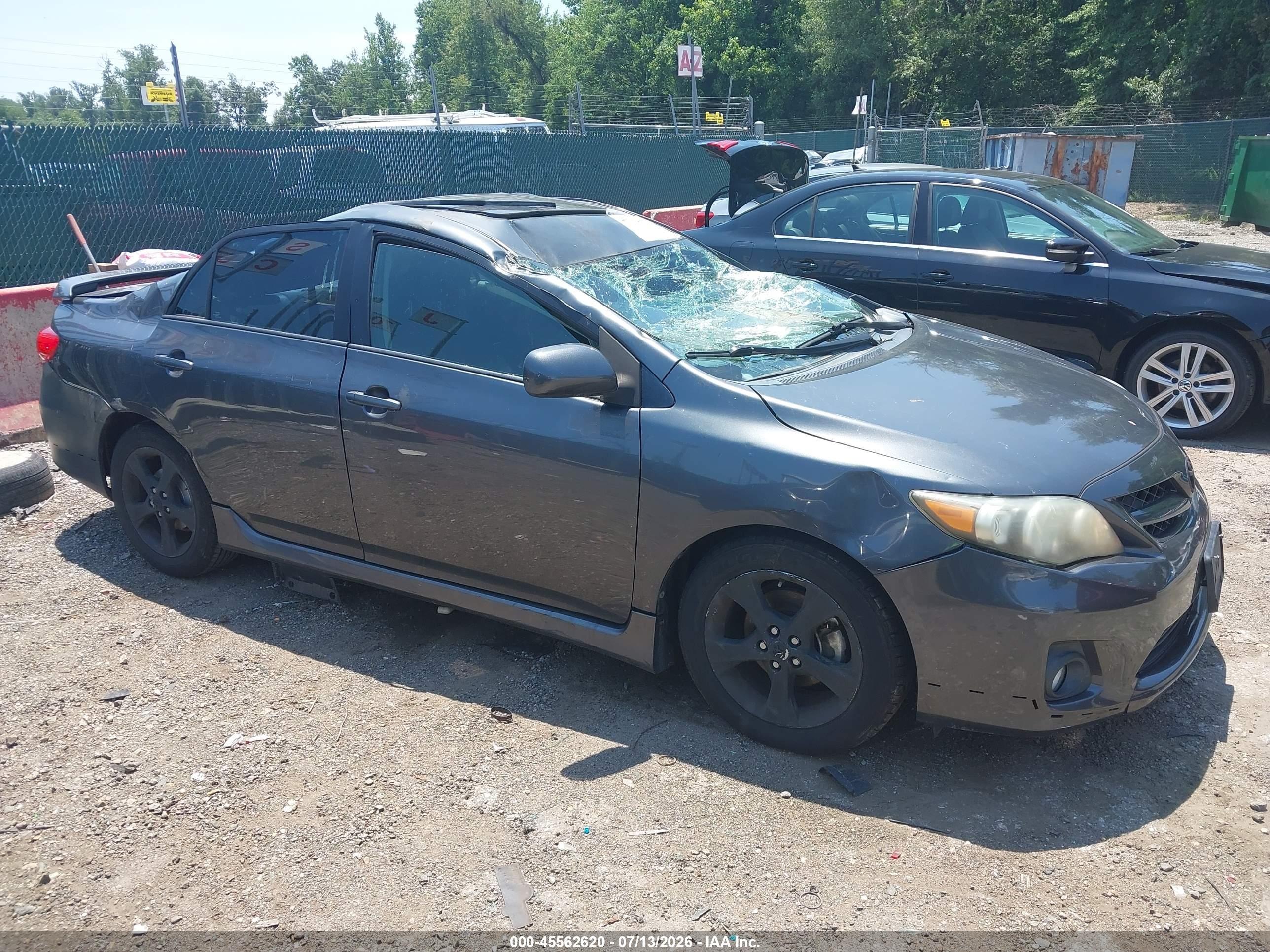 2011 Toyota Corolla S Серый vin: 2T1BU4EE3BC613487