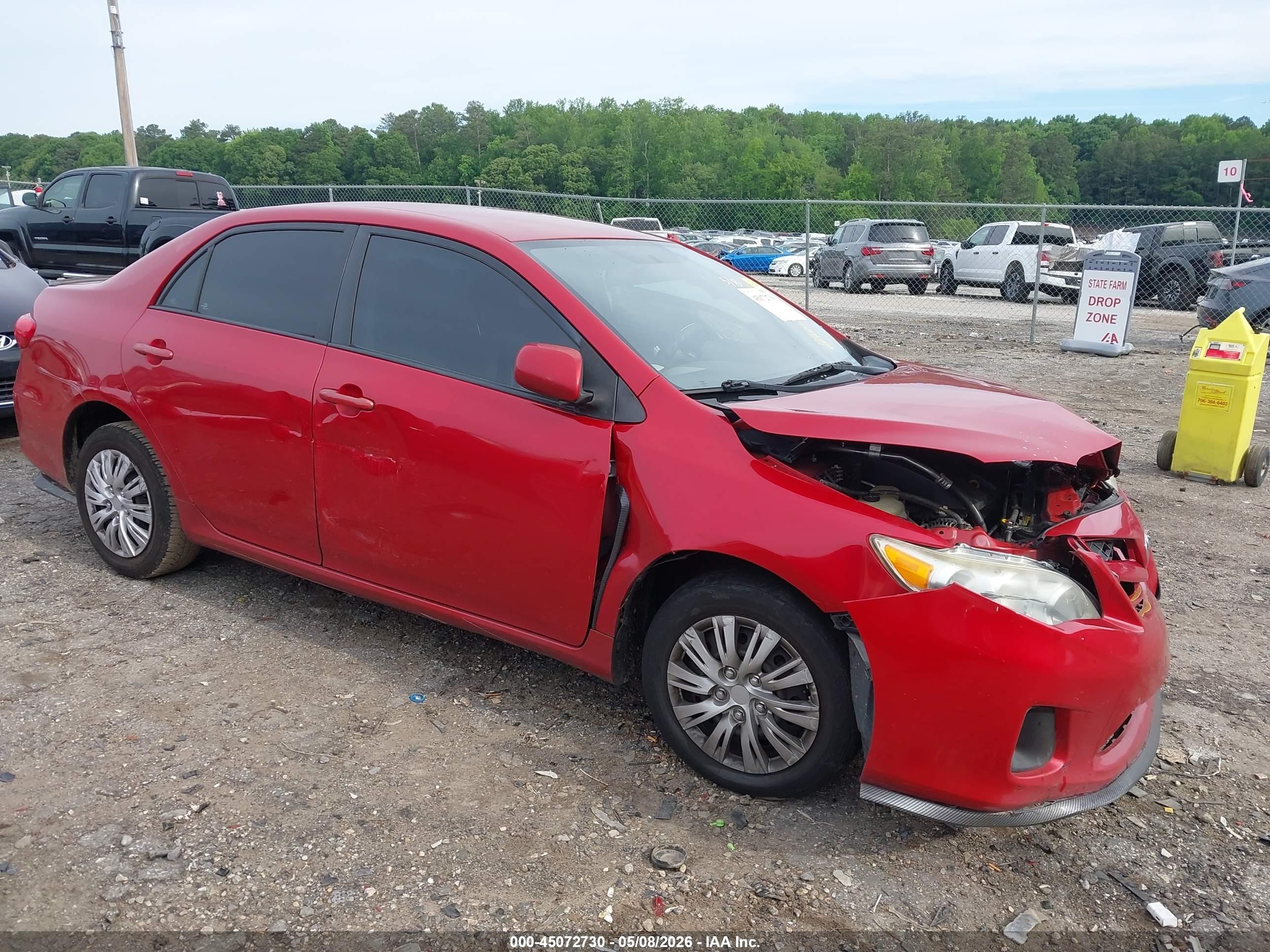 2011 Toyota Corolla Le Red vin: 2T1BU4EE3BC622917